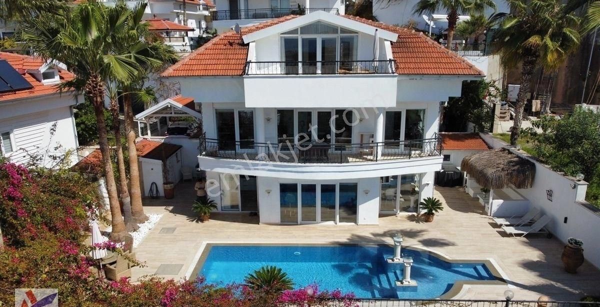 Kargıcak’da Acil Satılık Deniz Manzaralı Geniş Müstakil Villa - Görsel 11