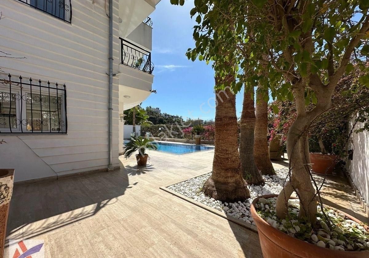 Kargıcak’da Acil Satılık Deniz Manzaralı Geniş Müstakil Villa - Görsel 23