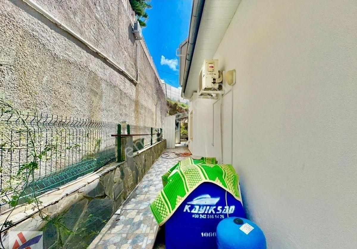 Mahmutlar’da Full Deniz Kale Manzaralı Müstakil Vılla - Görsel 12