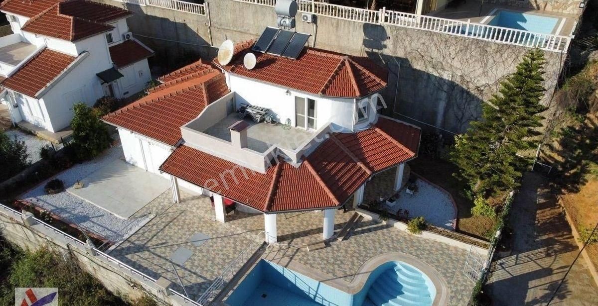 Mahmutlar’da Full Deniz Kale Manzaralı Müstakil Vılla - Görsel 4