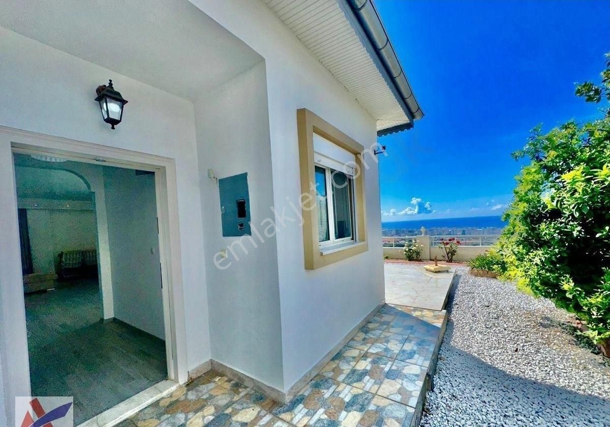 Mahmutlar’da Full Deniz Kale Manzaralı Müstakil Vılla - Görsel 9