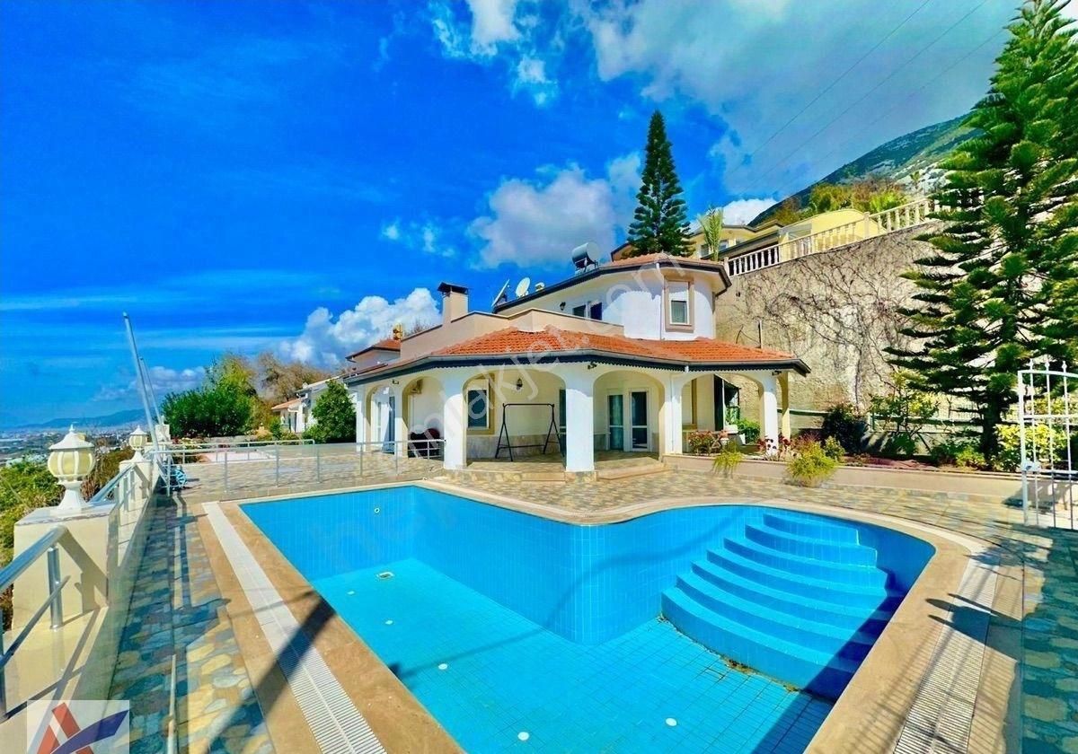 Mahmutlar’da Full Deniz Kale Manzaralı Müstakil Vılla - Görsel 24