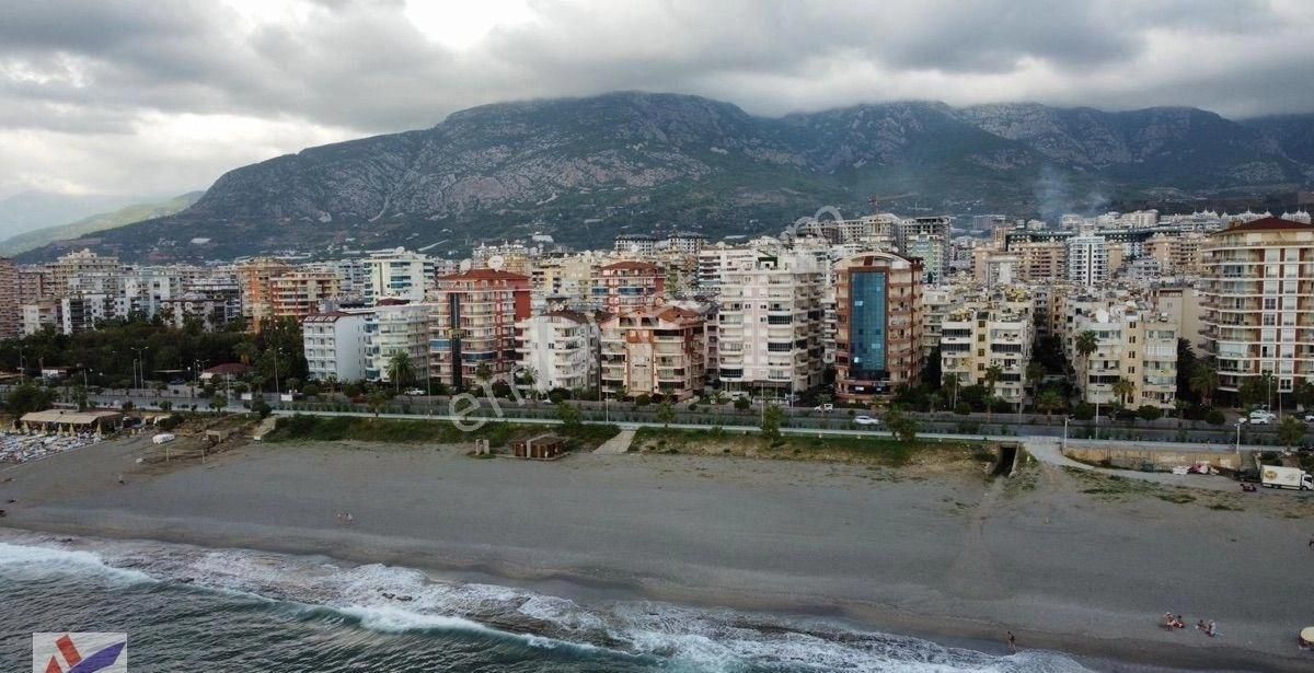 Mahmutlar’da Denize Sıfır Eşyalı 2+1 Daire