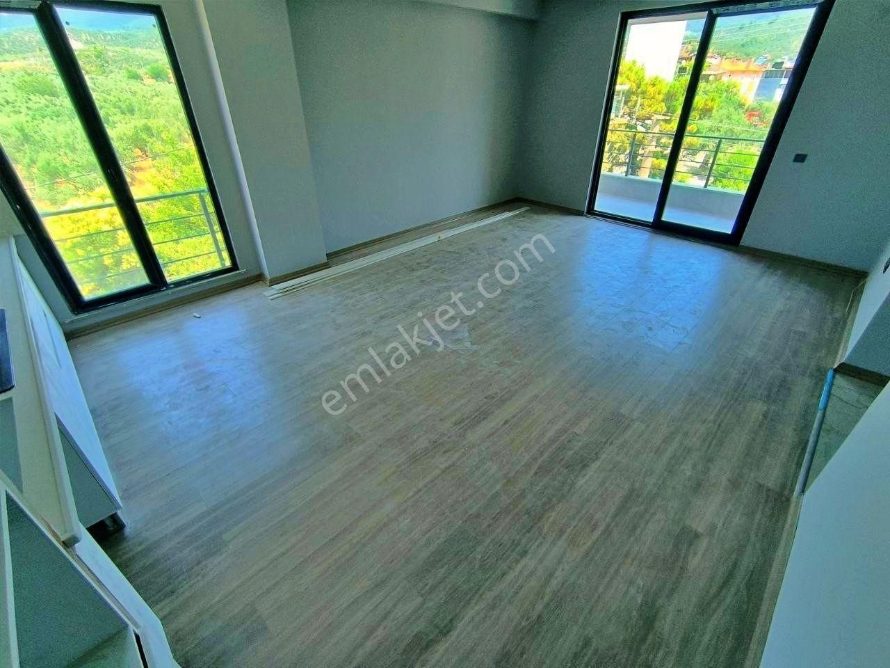 Uytundan Zeytinlide Yerden Isıtmalı Satılık Sıfır 2+1 Lüks Daire