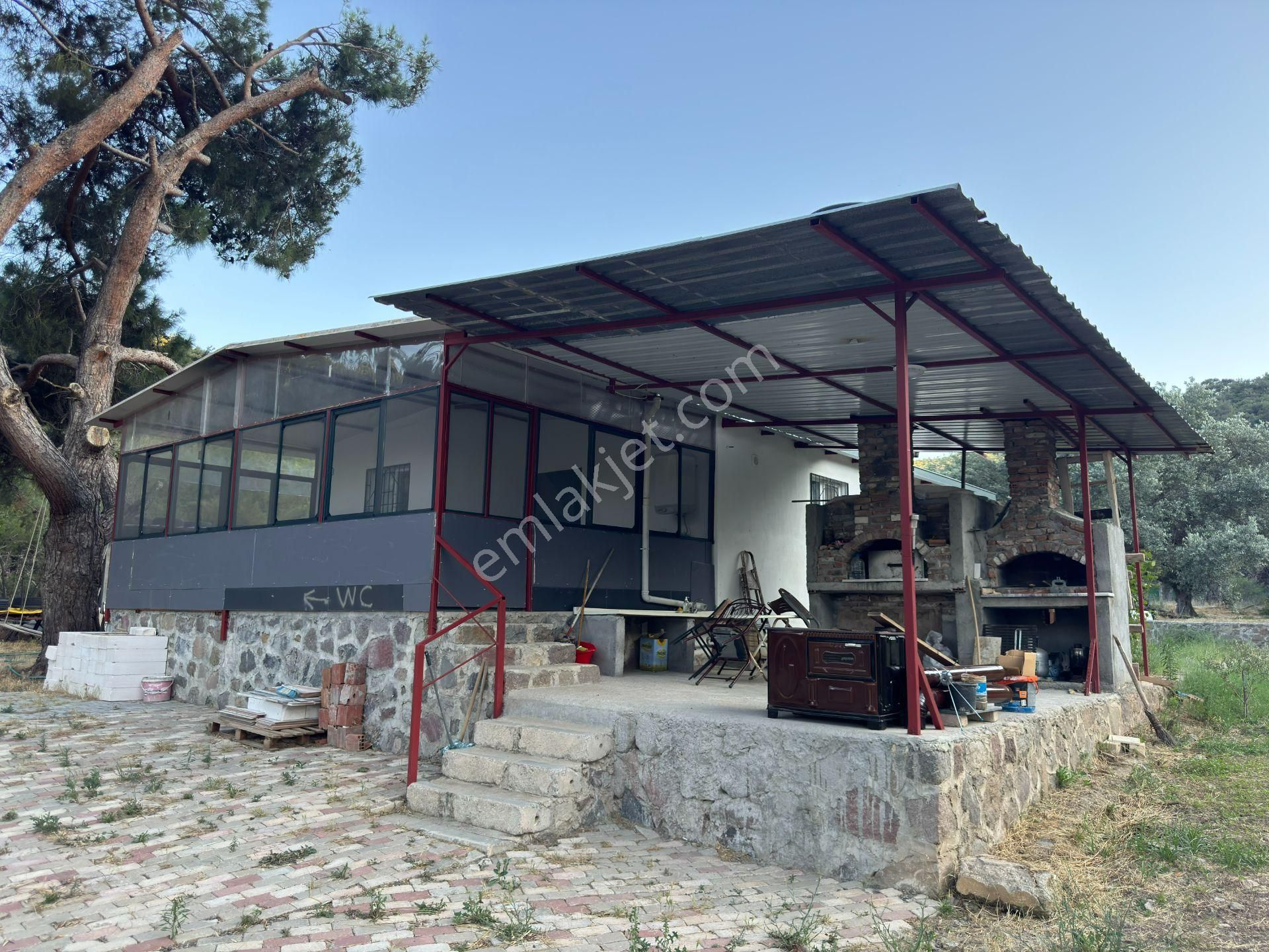 Menemen Kır Mah: Satılık Müstakil Ev Ve Tarla