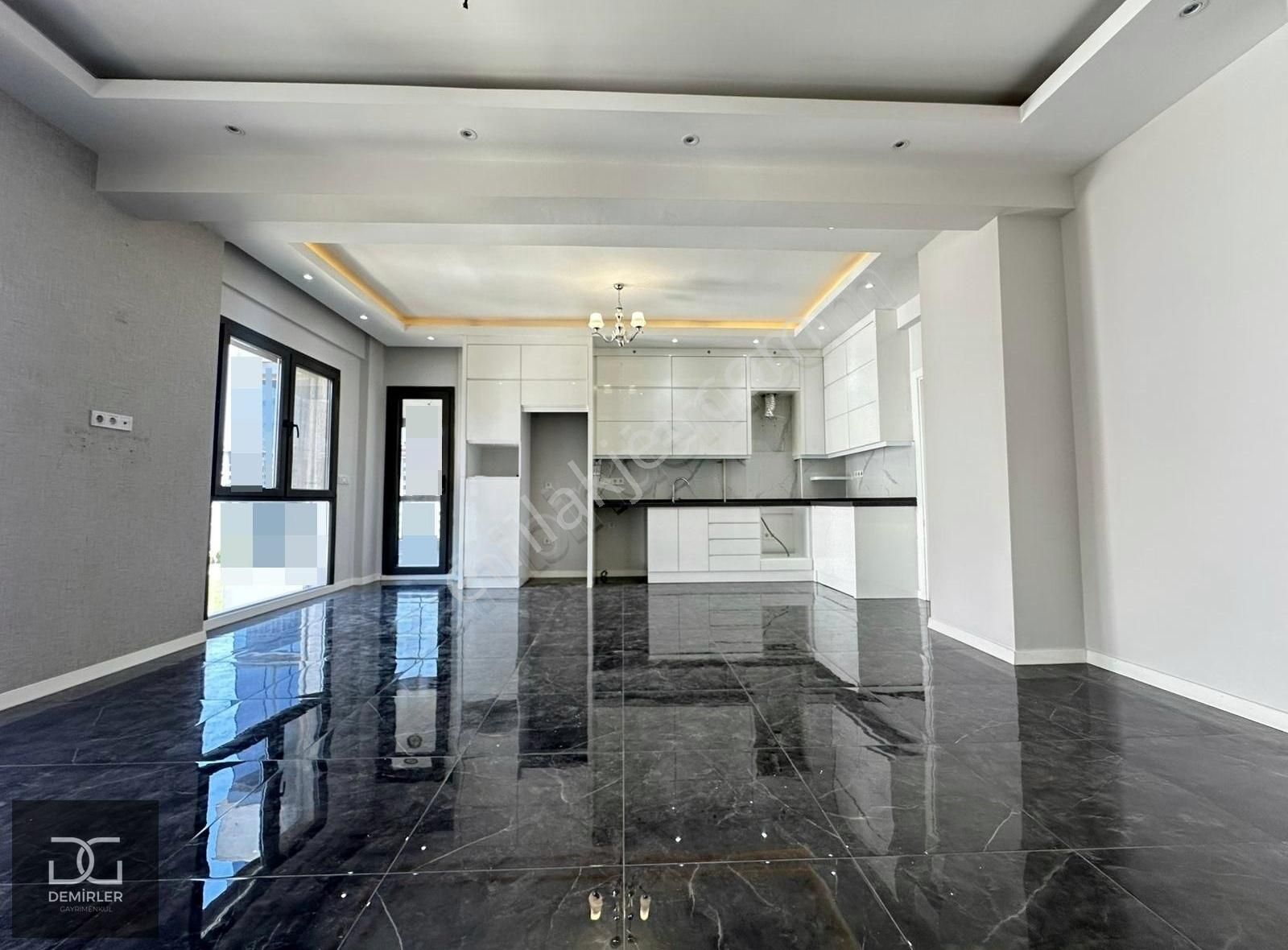 Demirler'den Site Konsept E. Banyo / G. Odalı Lüks 3+1 Fırsatı