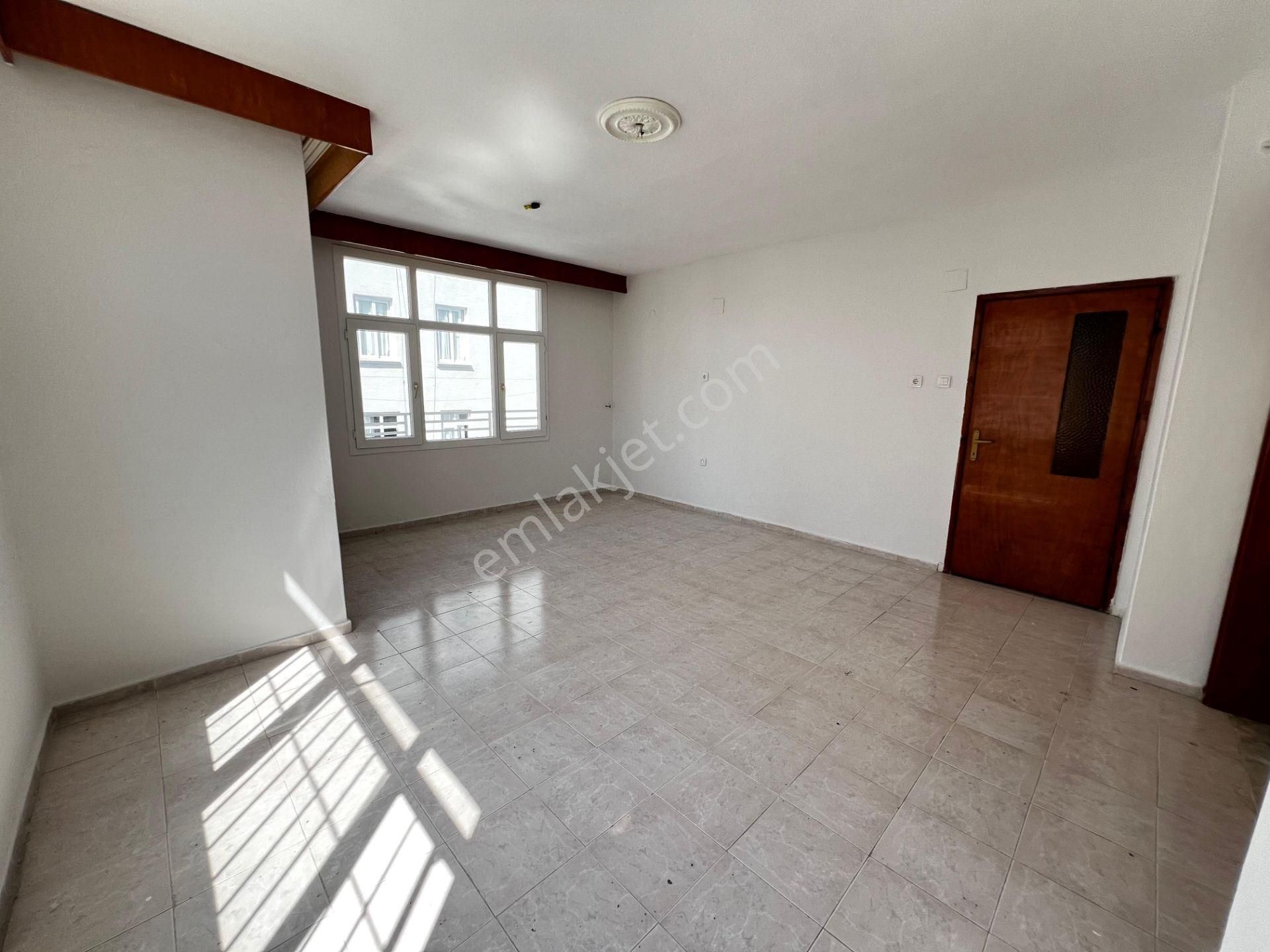 Han Emlak'tan Site İçi Jeneratörlü Bağımsız Mutfak 3+1 Kiralık Daire