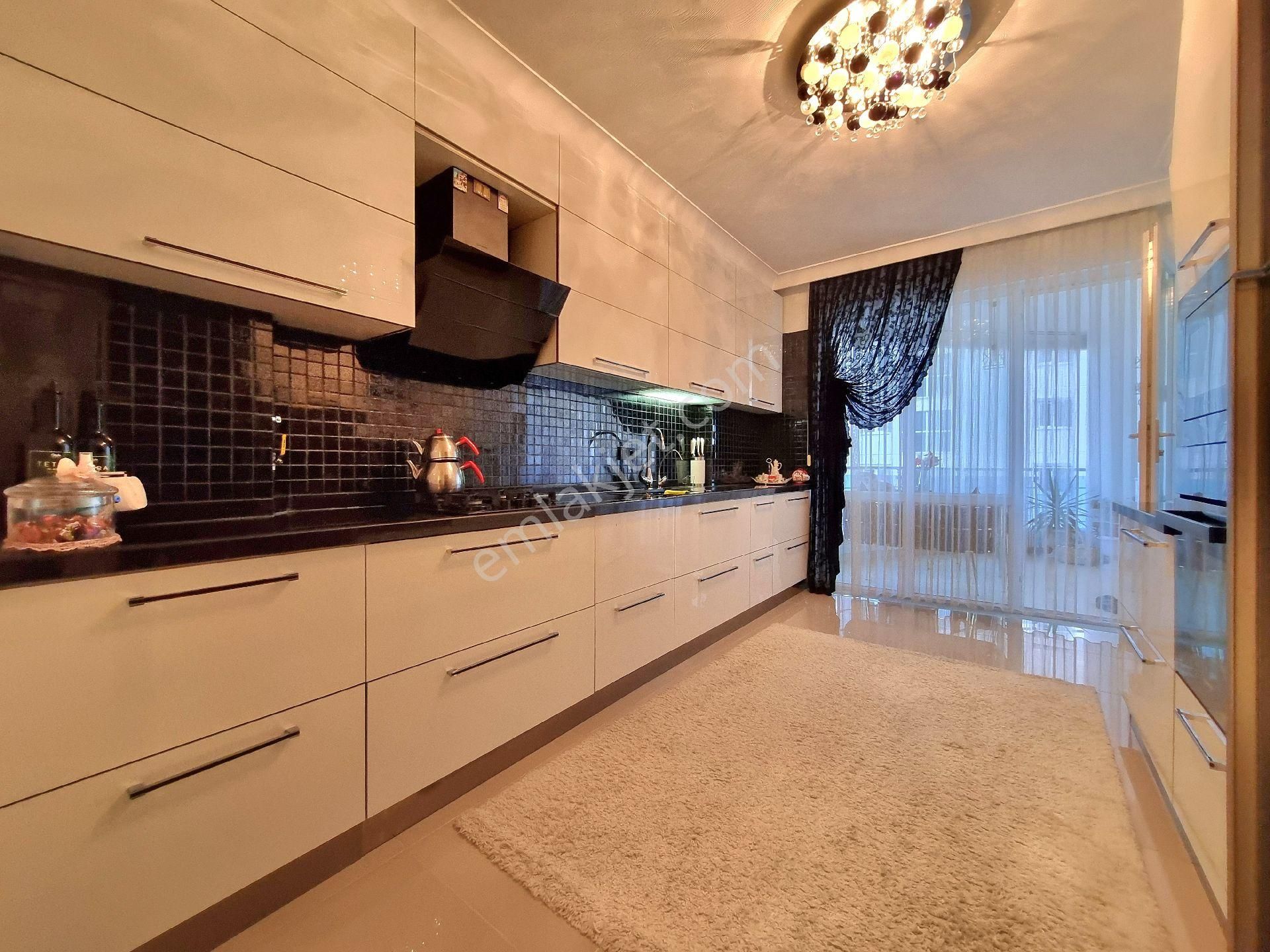 Pamuklar Vadisi'nde Site İçinde Vadi Cephe 7.kat 3+1 Ultralüks - Görsel 27