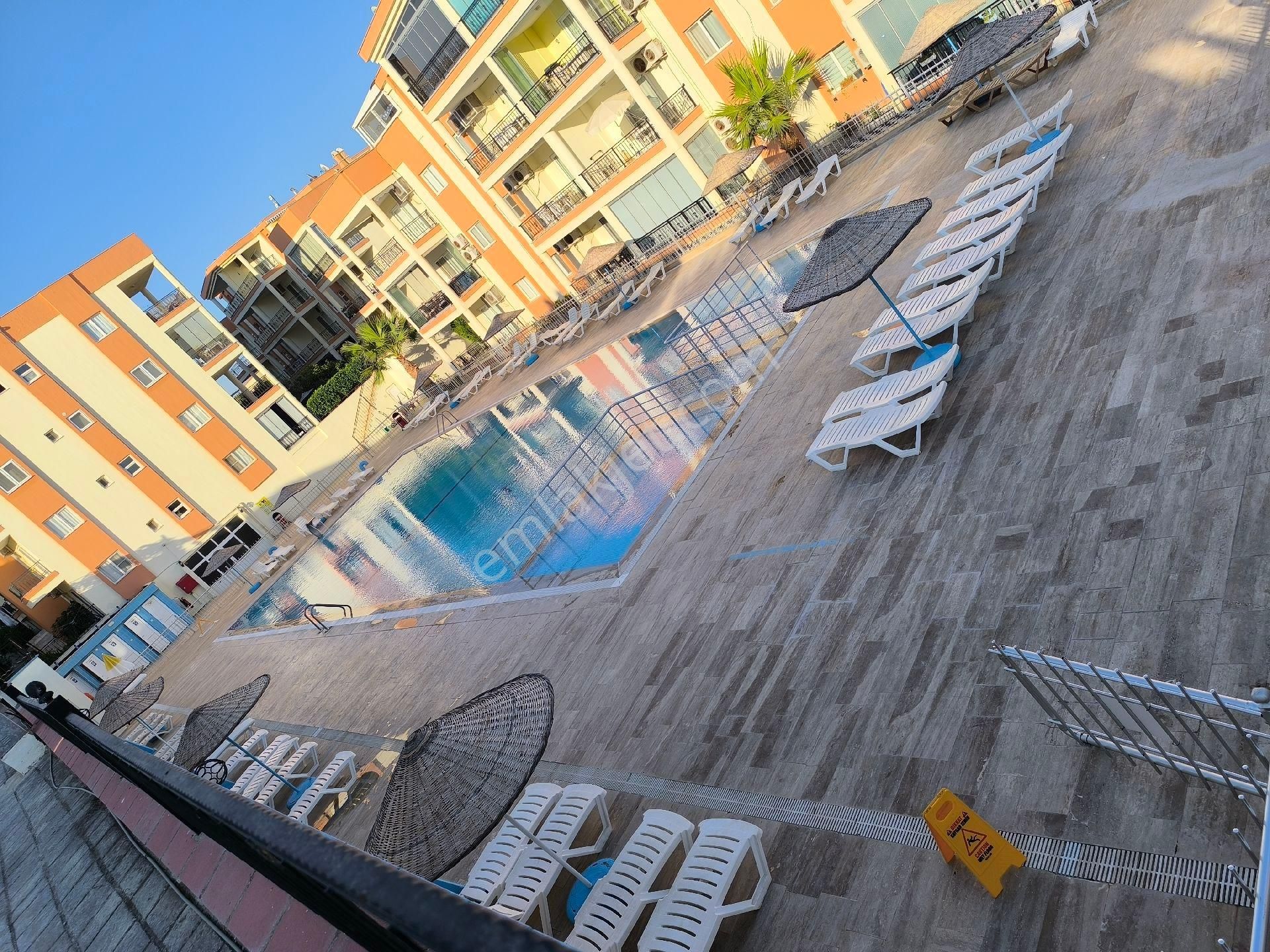 Havuzlu Sitede 3+1 Ful Eşyalı Daire
