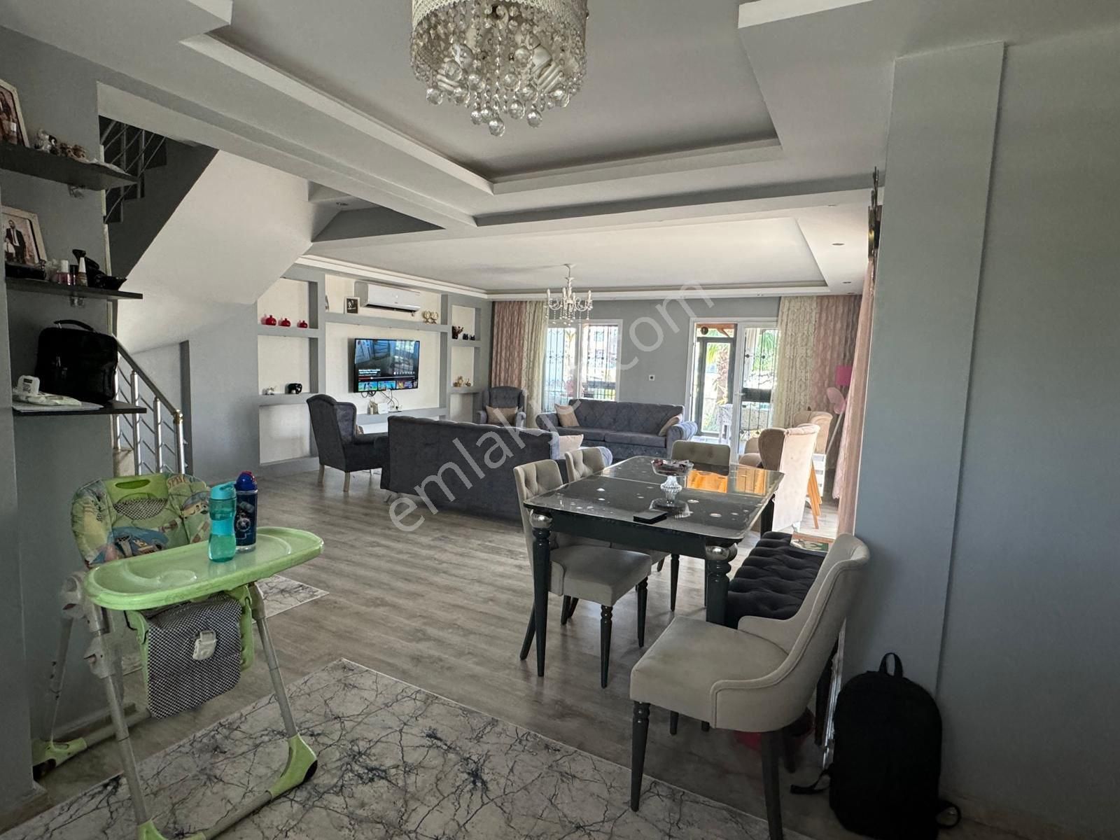 Akdeniz Mahallesi Triplex