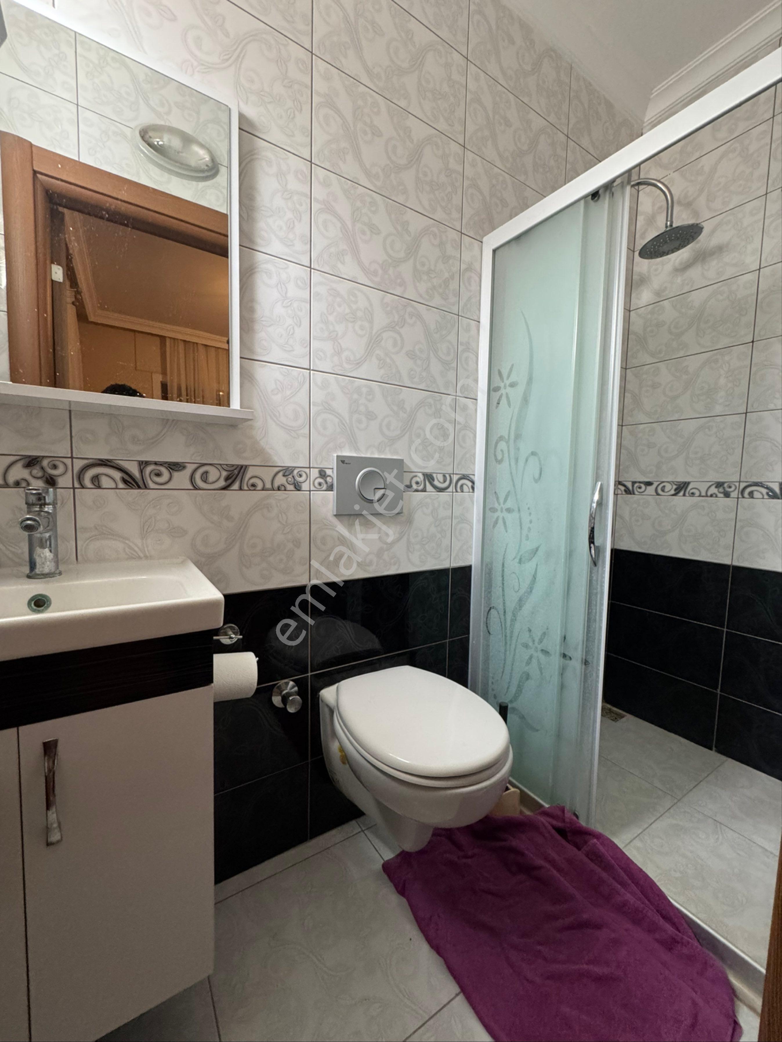 Denize Yakın Havuzlu Sitede Geniş Bahçeli 4+1 Müstakil Villa - Görsel 24
