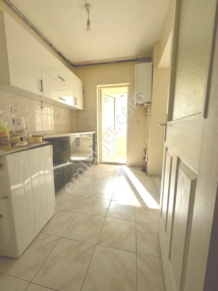 Yapılı 2+1 Arakat Asansörlü Site Dairesi Kira Getirisi 18_20 Bin