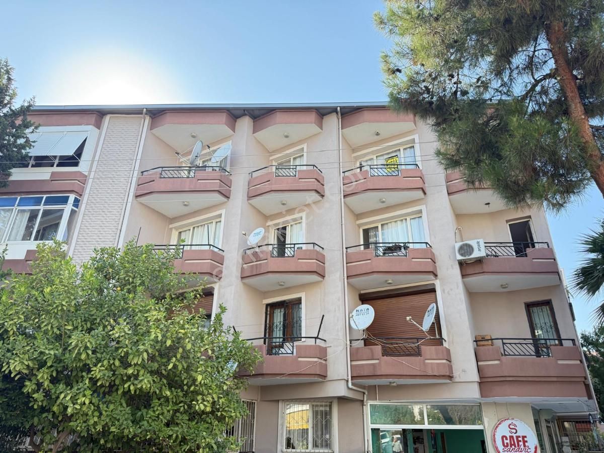 Turyap Bucadan Yenigün Mah.de Satılık 3+1 Daire.