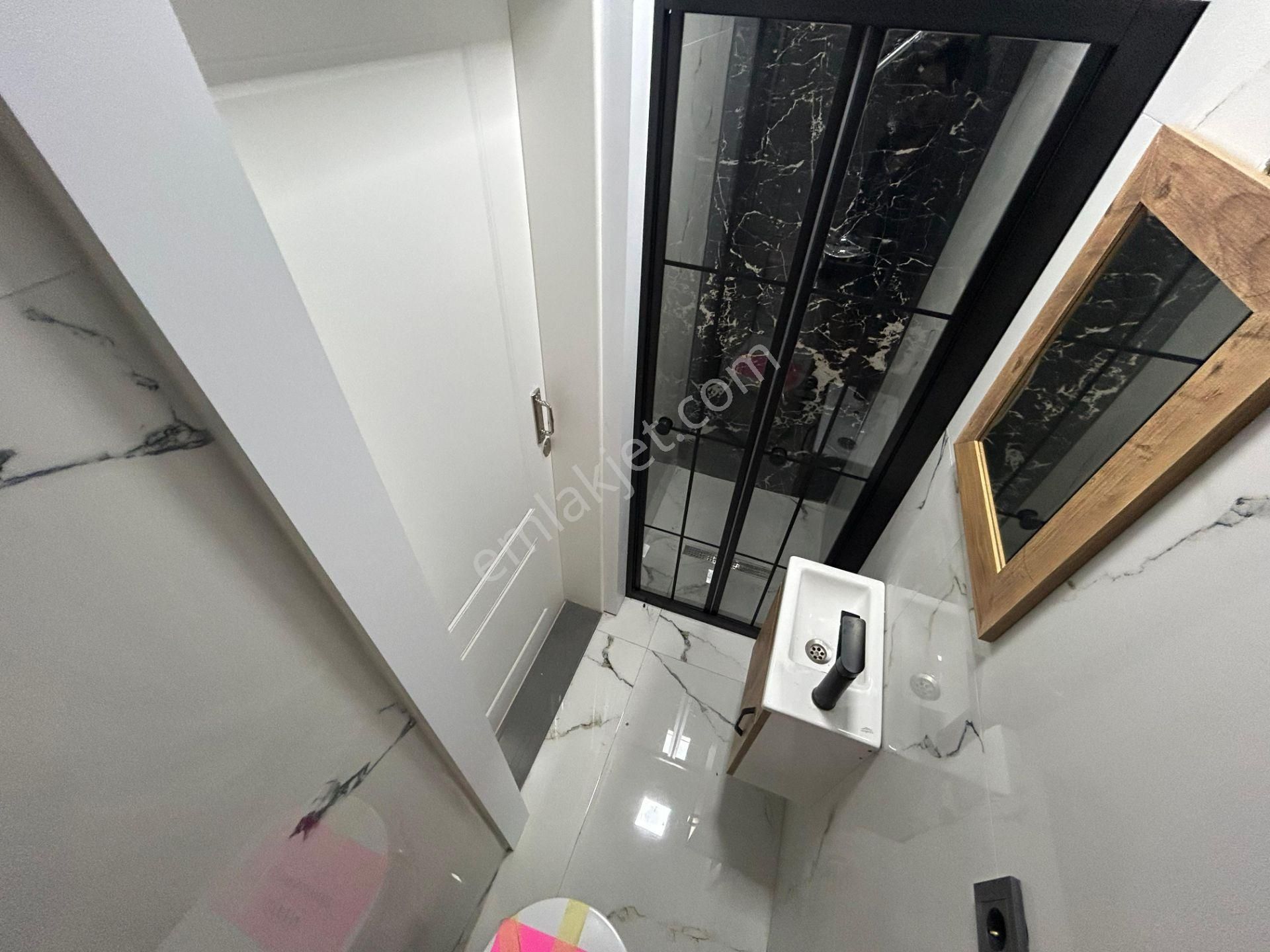 Poligon Metro Yakını 3+1 Tadilatlı Ebeveyn Banyolu Bahçeli Daire - Görsel 23