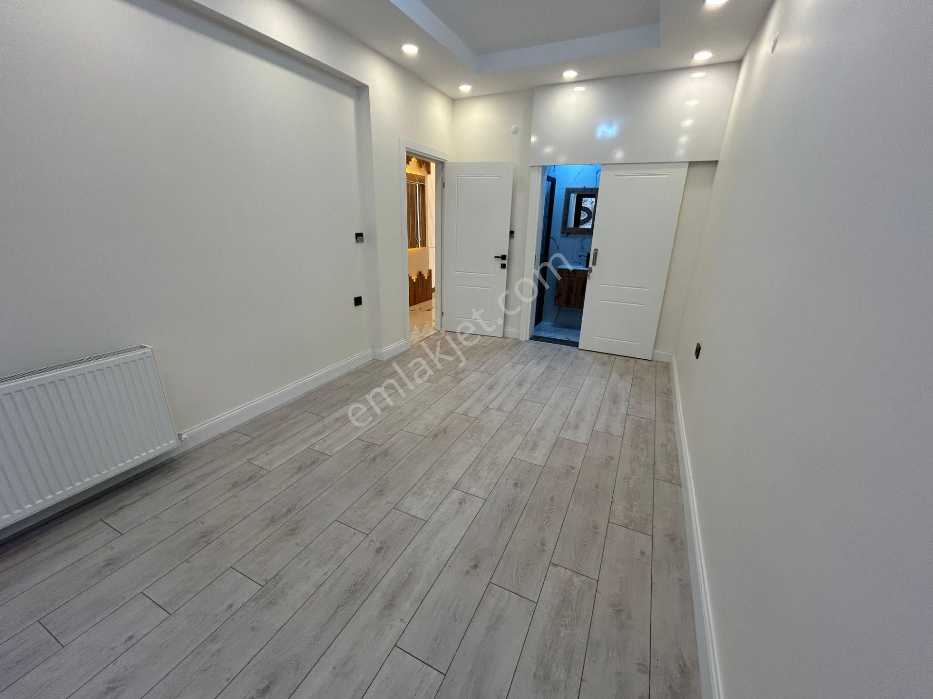 Poligon Metro Yakını 3+1 Tadilatlı Ebeveyn Banyolu Bahçeli Daire - Görsel 32