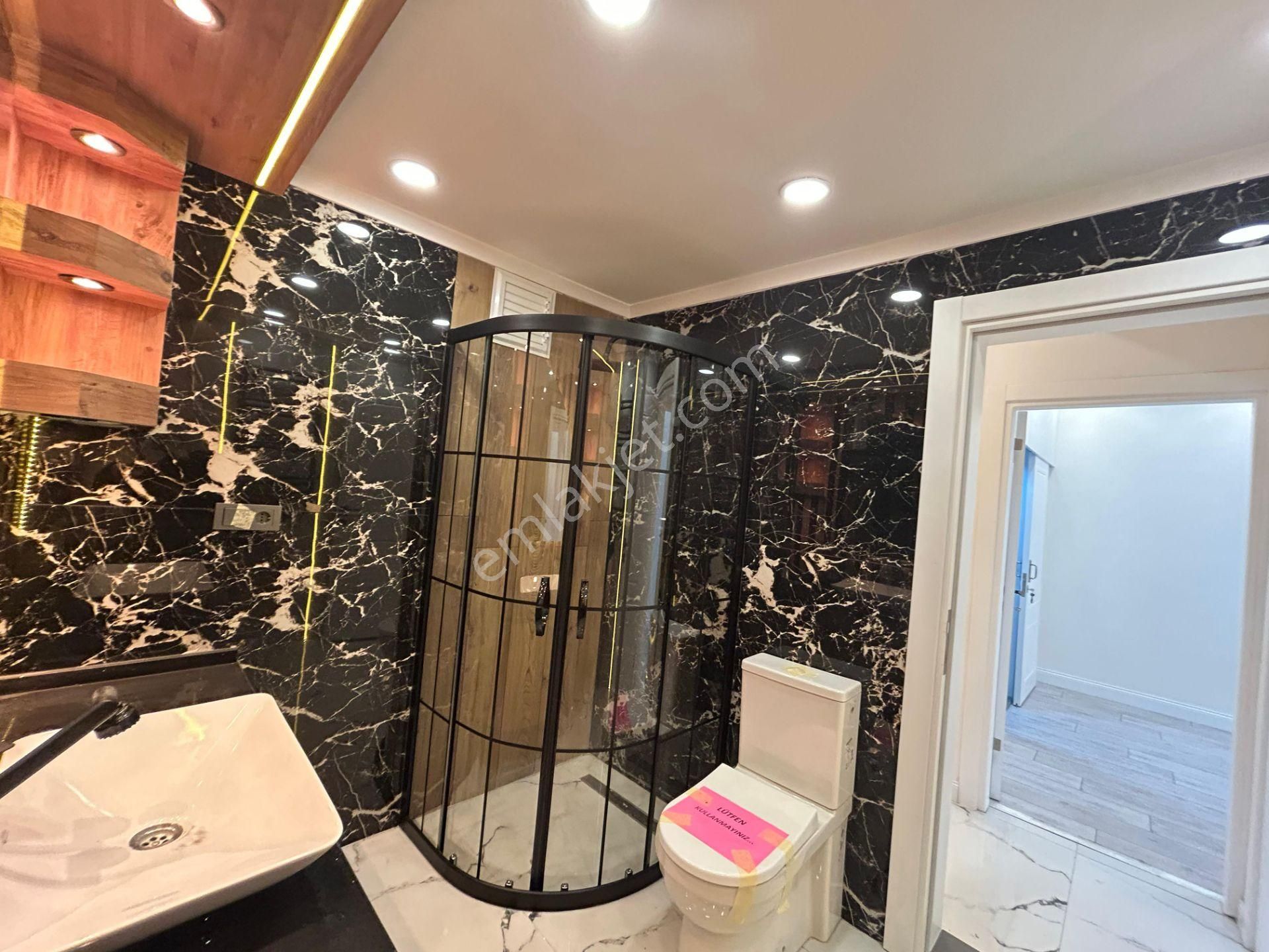 Poligon Metro Yakını 3+1 Tadilatlı Ebeveyn Banyolu Bahçeli Daire - Görsel 15