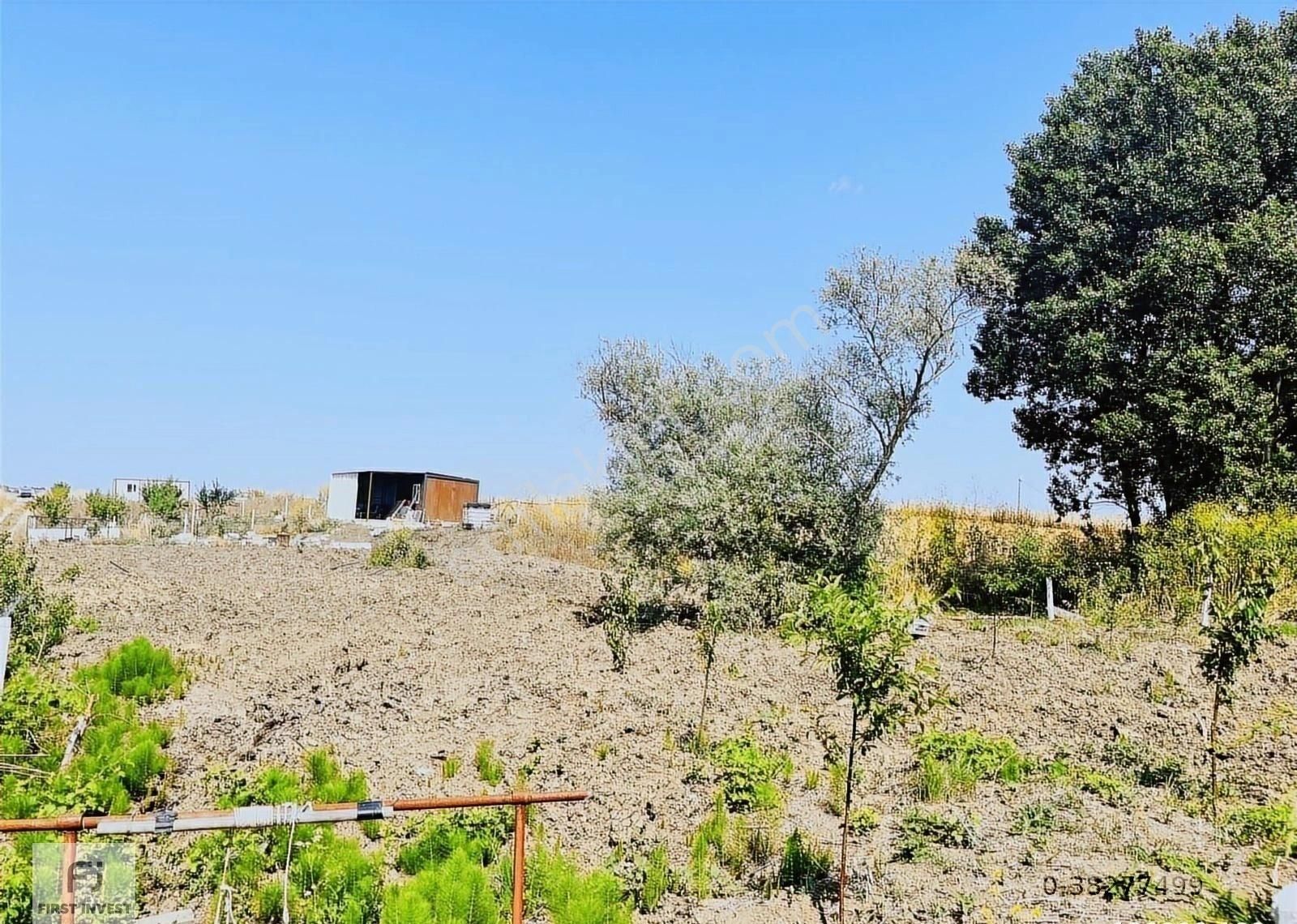 Silivri Gazitepe Mah'de Satılık 1271 M² Etrafı Çevrili Tarla - Görsel 2