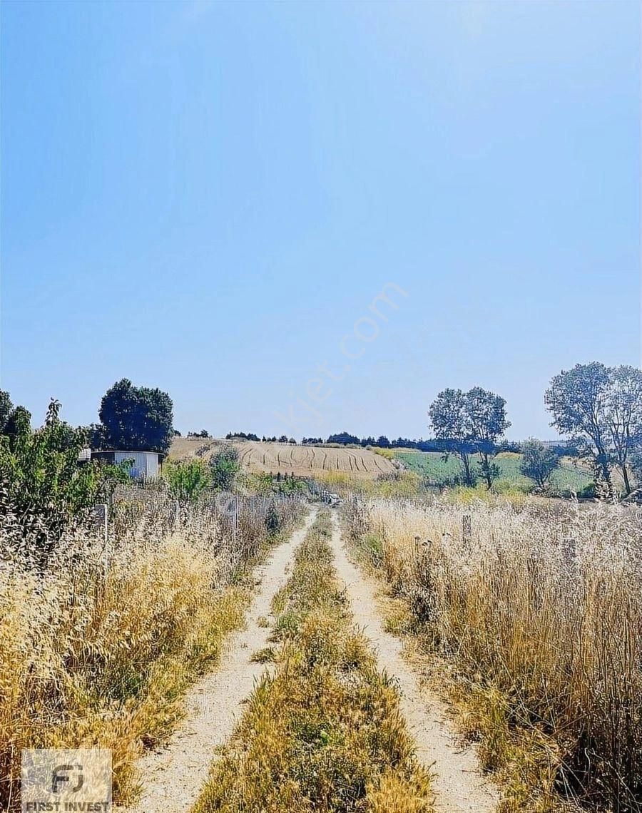 Silivri Gazitepe Mah'de Satılık 1271 M² Etrafı Çevrili Tarla - Görsel 6