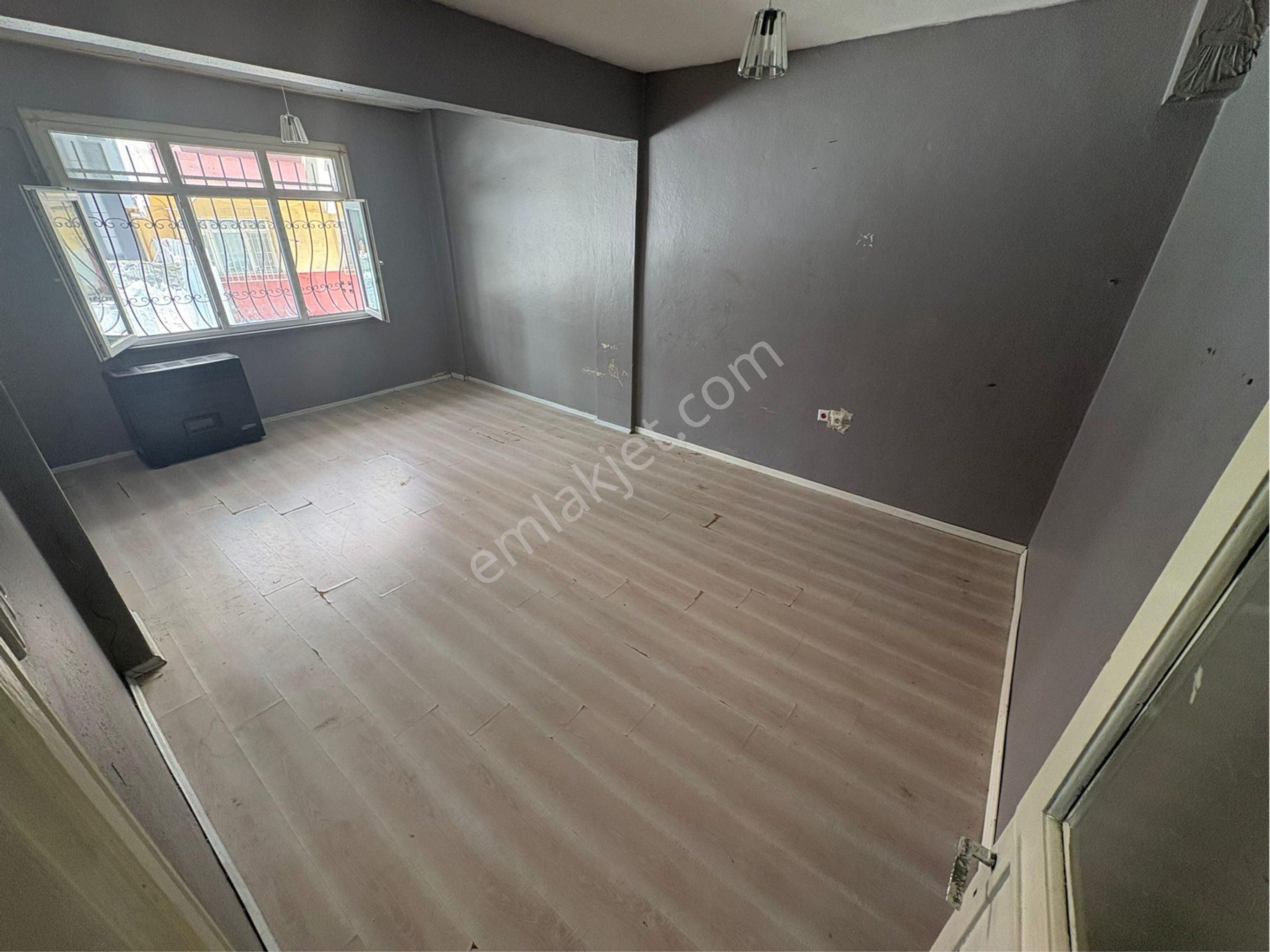 Aydın İnş. Cebeci Mah 1+1 60m2 Giriş Kat