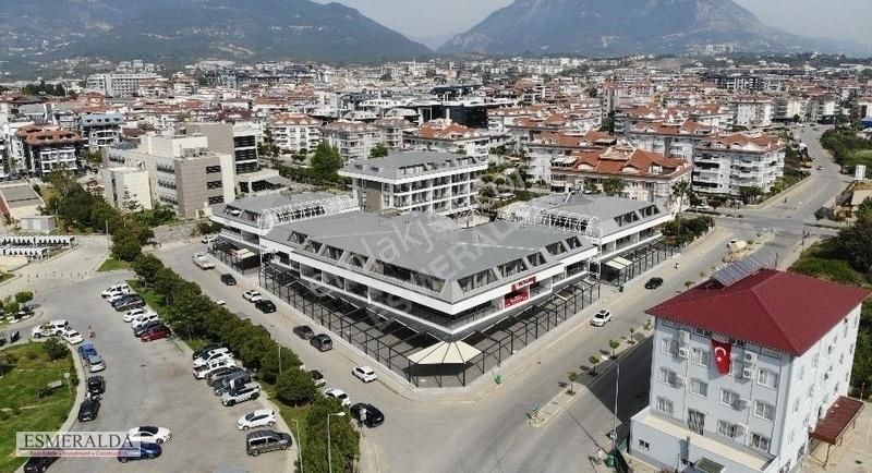 Alanya Araştırma Hastanesi Yanındaki Plaza'da 1+1 Kiralık Ofis