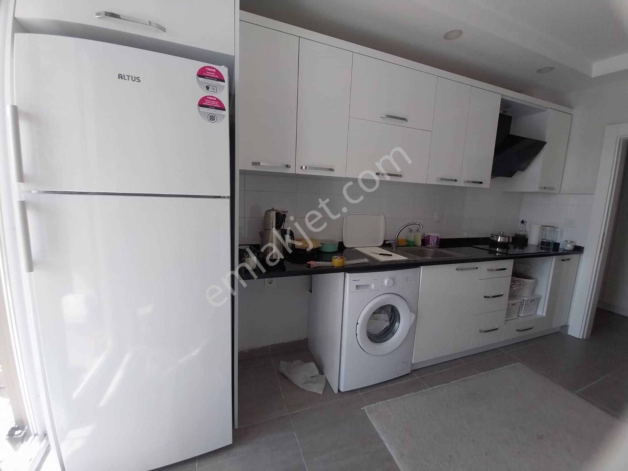 Sütçüler Mah.lc Waikiki Üstü Asansörlü 2+1 Daire