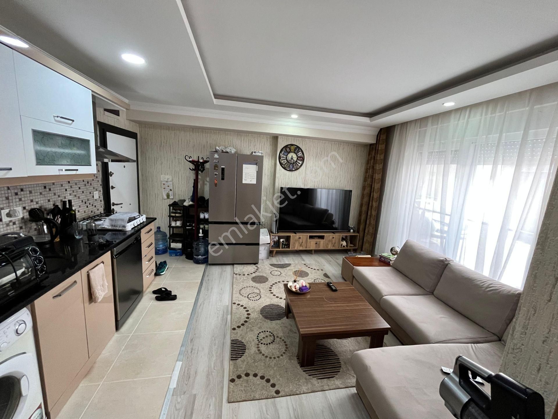 Fabrikalarda Sahibinden Çok Temiz 1+1