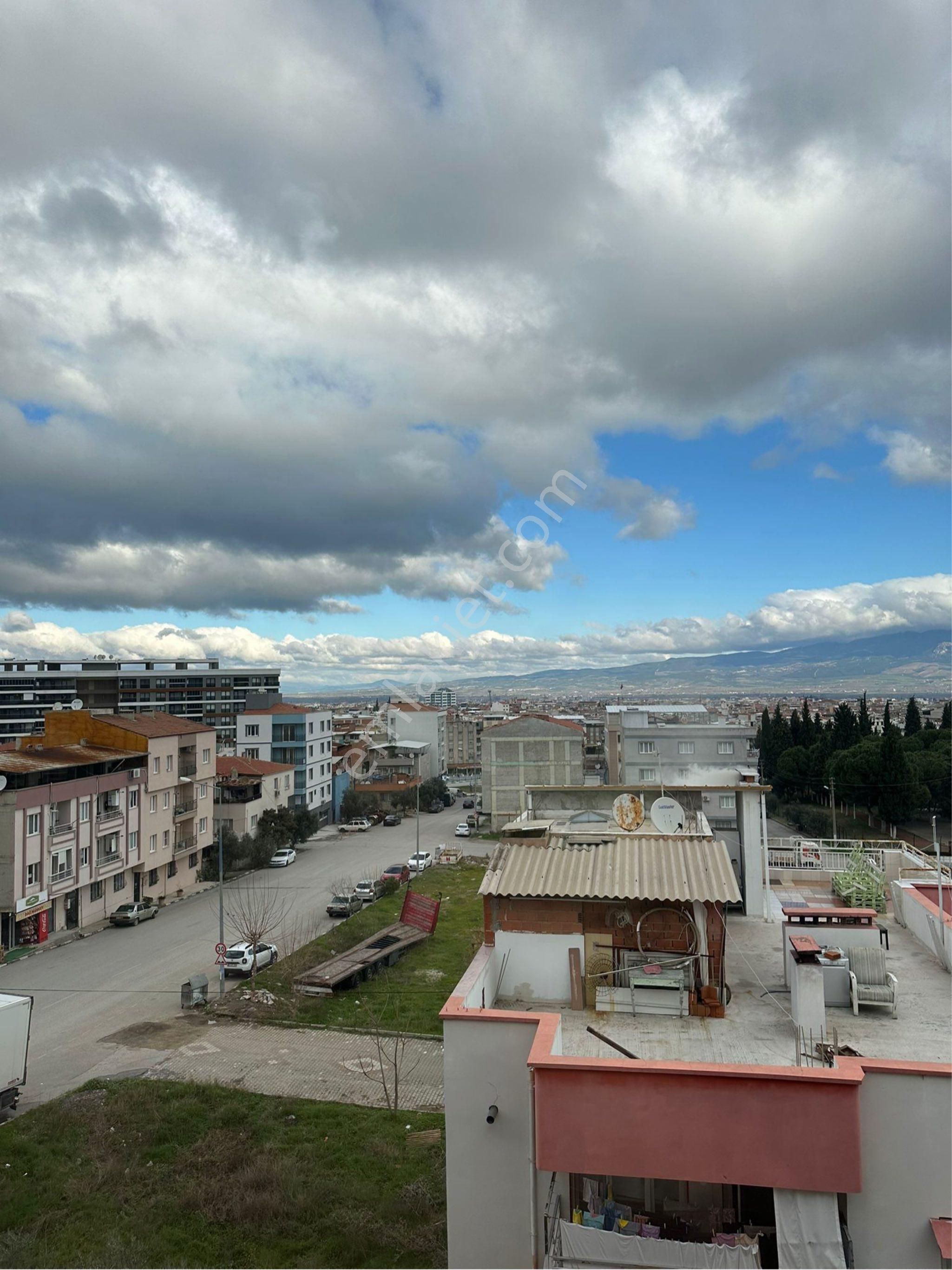 Emr Gayrimenkul Farkıyla Satılık Daire