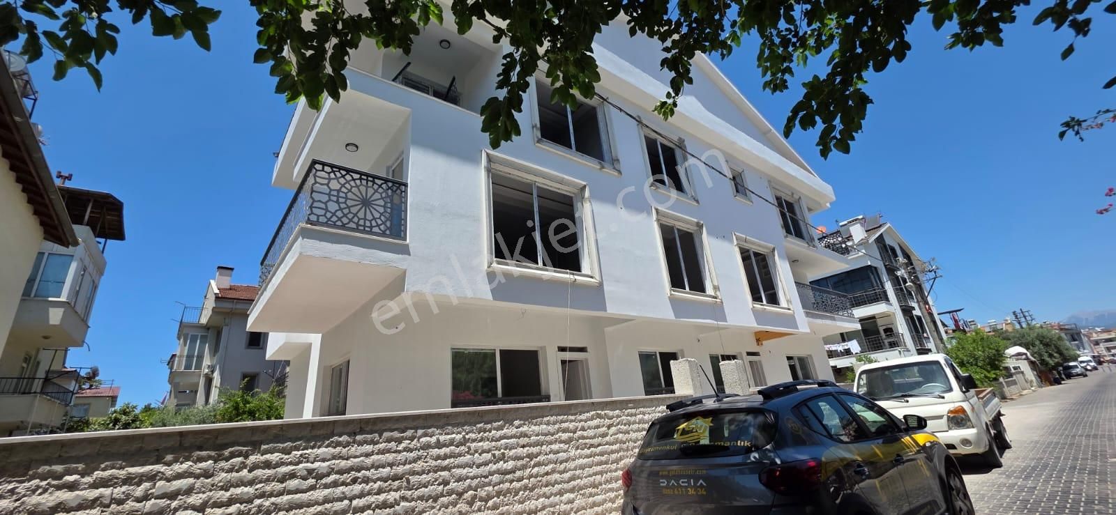 Goldhouse Dan Satılık Daire Pazaryeri Mahallesinde 3+1 Dubleks - Görsel 3