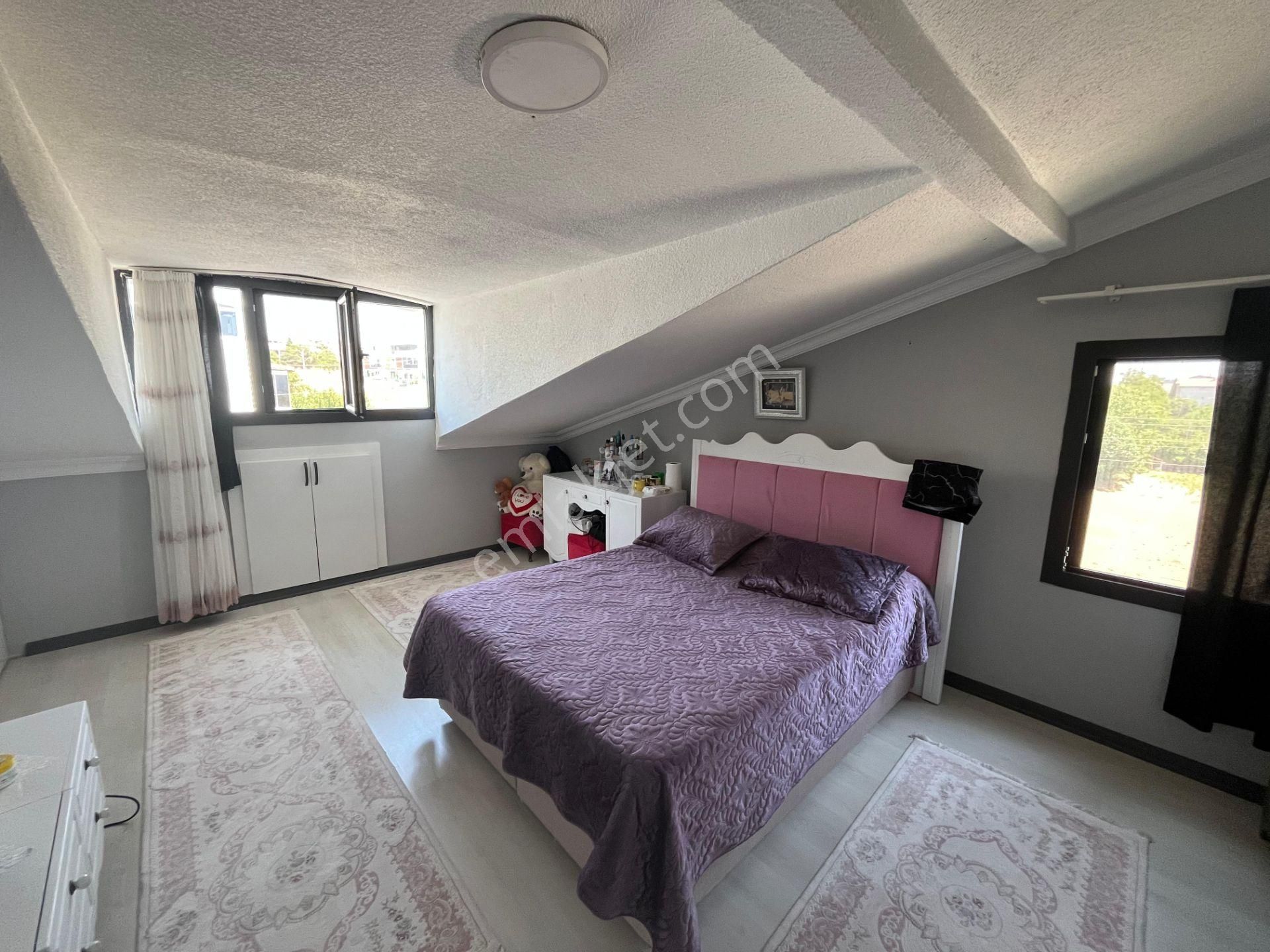 Ata Gayrimenkul'den Kış Bahçeli Havuzlu 3+1 Satılık Lüks Villa - Görsel 14