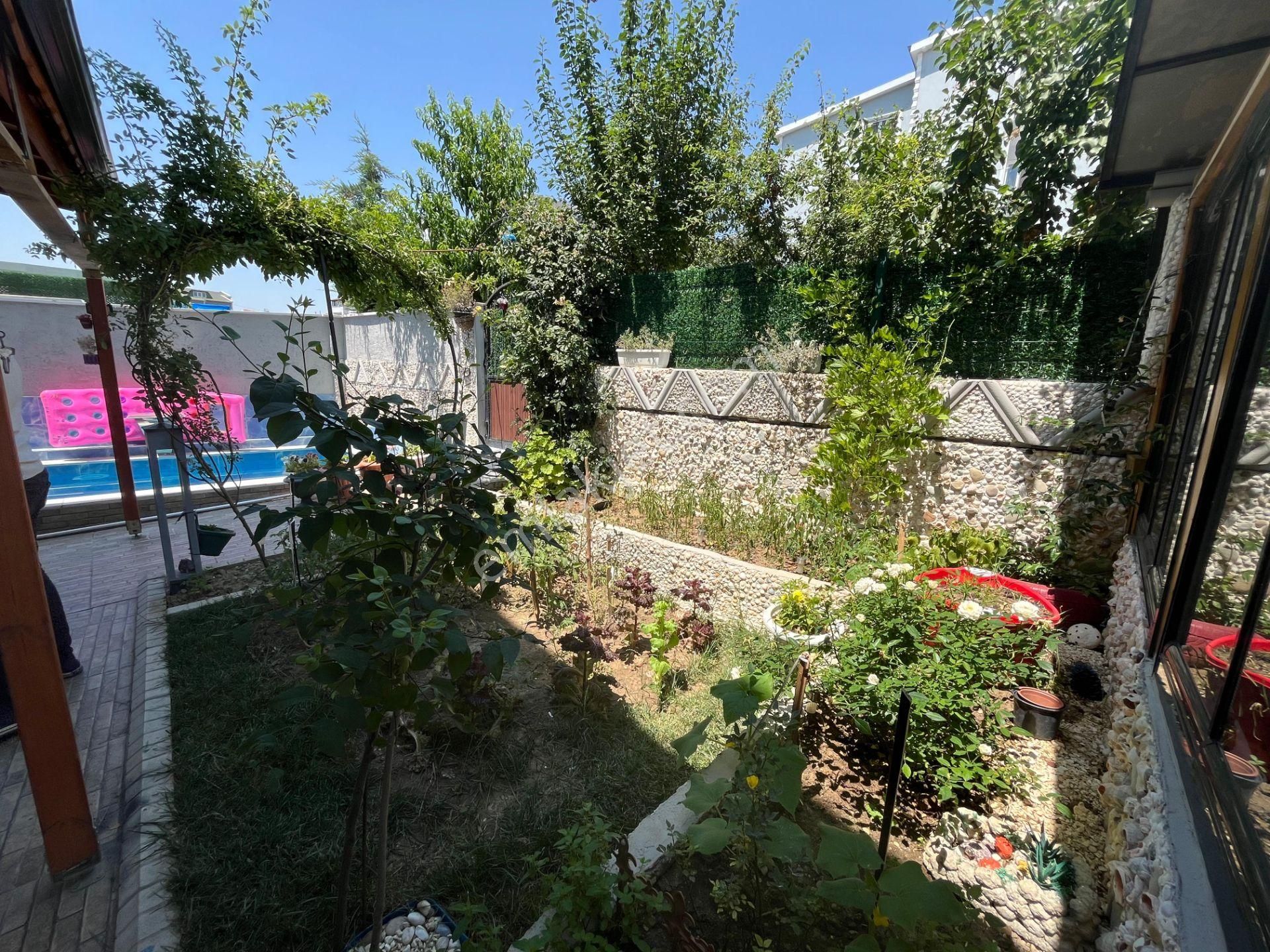 Ata Gayrimenkul'den Kış Bahçeli Havuzlu 3+1 Satılık Lüks Villa - Görsel 12