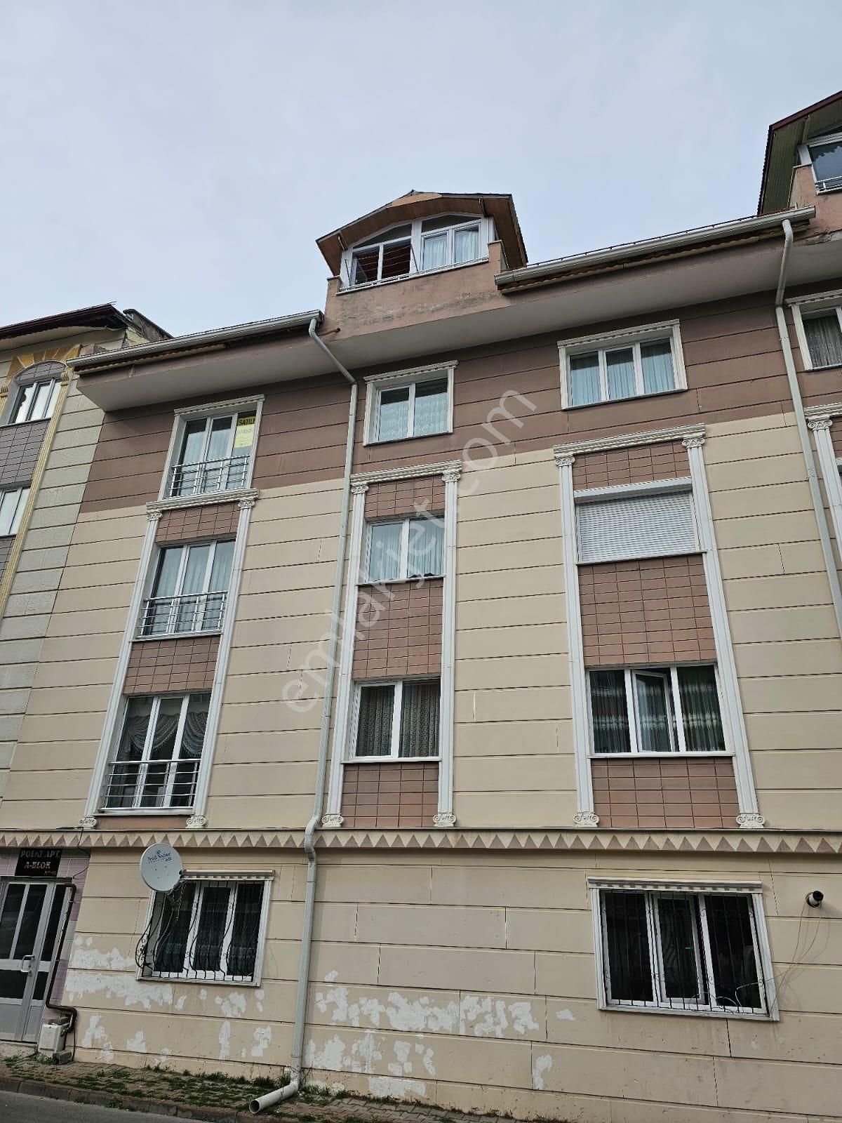 Sivas Yıldız Gayrimenkul'den Fatih Mah 5+2 Satılık Dublex Daire!