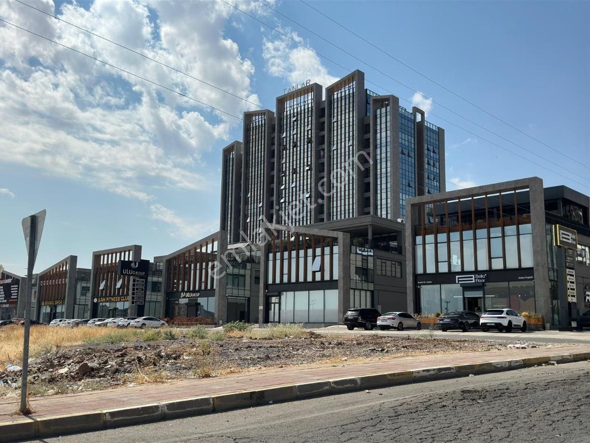 Otogar Yanı Bağımsız 1.000 M2 4 Katlı Kiralık Plaza