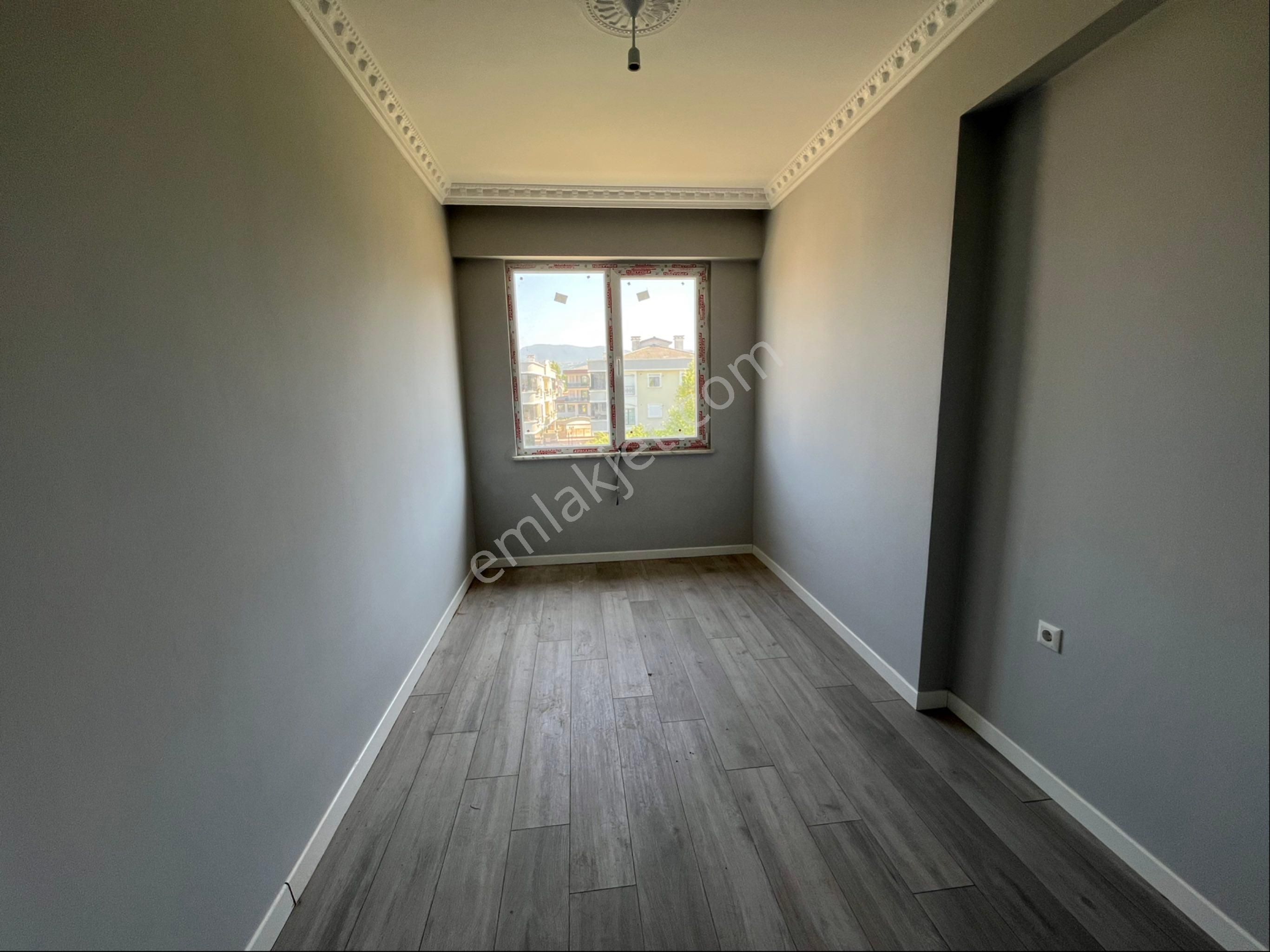 Yalova Merkez Adnan Menderes Mh 3+1 Arakat Satılık - Görsel 10