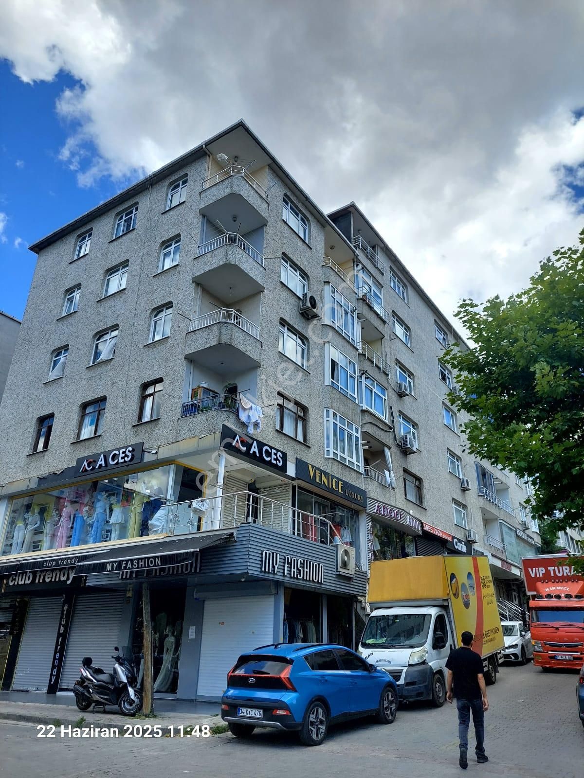 Güngören Kale Center Avm Ye Yakın 3+1 Satılık Daire