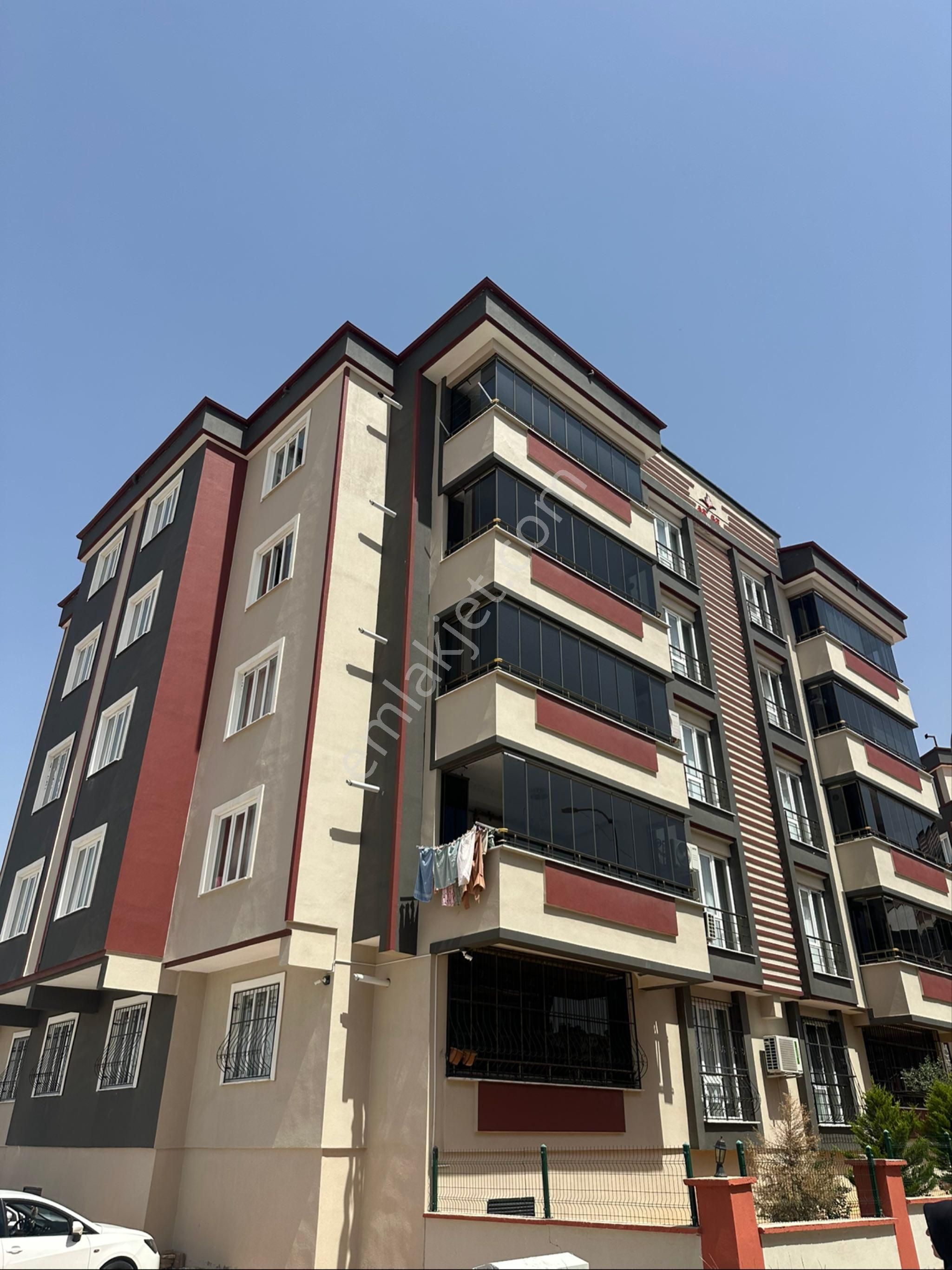 Kareden Şahintepede Satılık 2+1 Daire