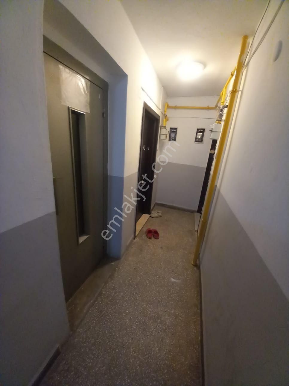 Samsun İlkadım Yenidoğan Mahallesi'nde 2+1 Asansörlü Temiz Kiralık Daire