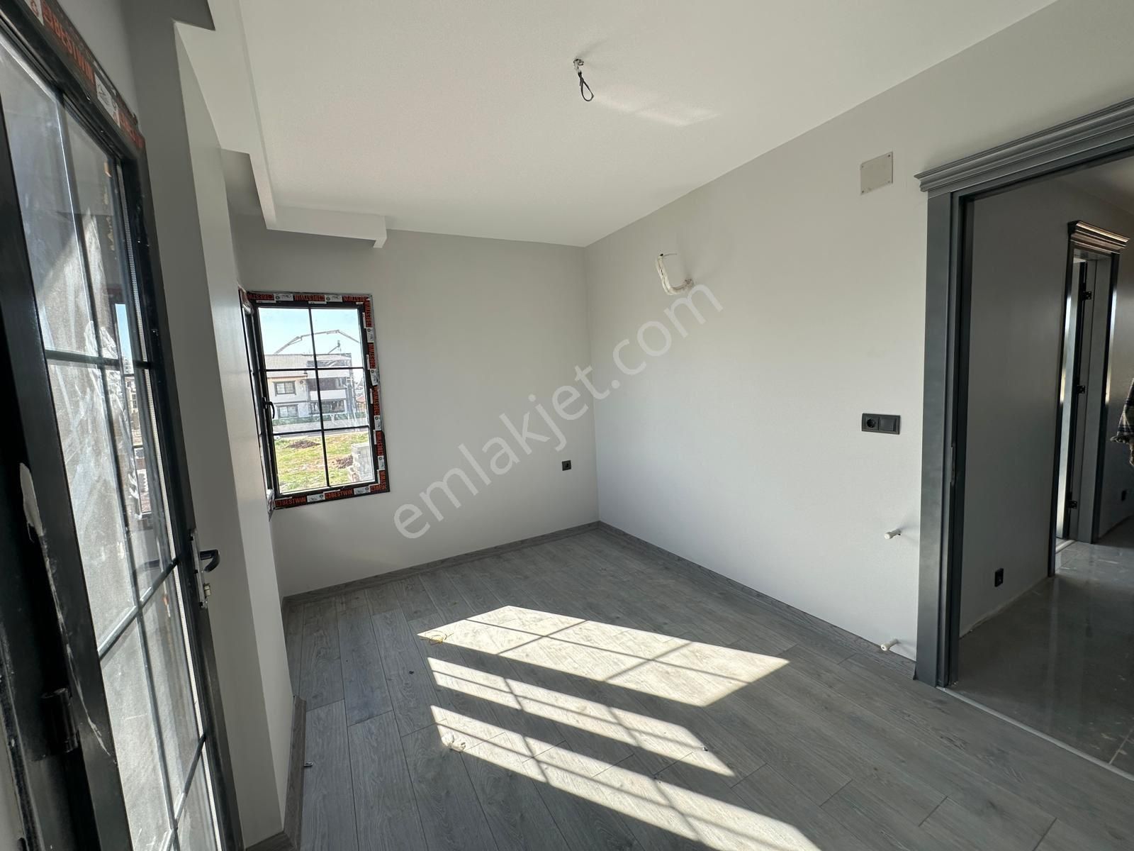 Erdem Emlak’tan Çınarlının Kalbinde Satılık Villa 2 Aya Teslim - Görsel 19