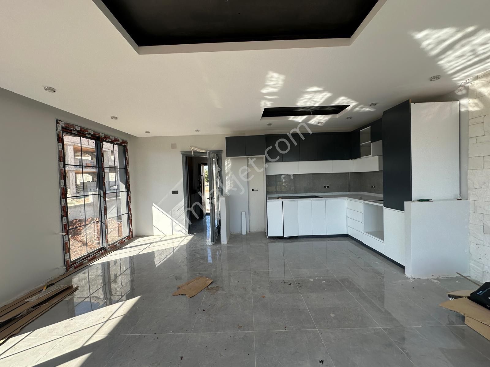 Erdem Emlak’tan Çınarlının Kalbinde Satılık Villa 2 Aya Teslim - Görsel 8