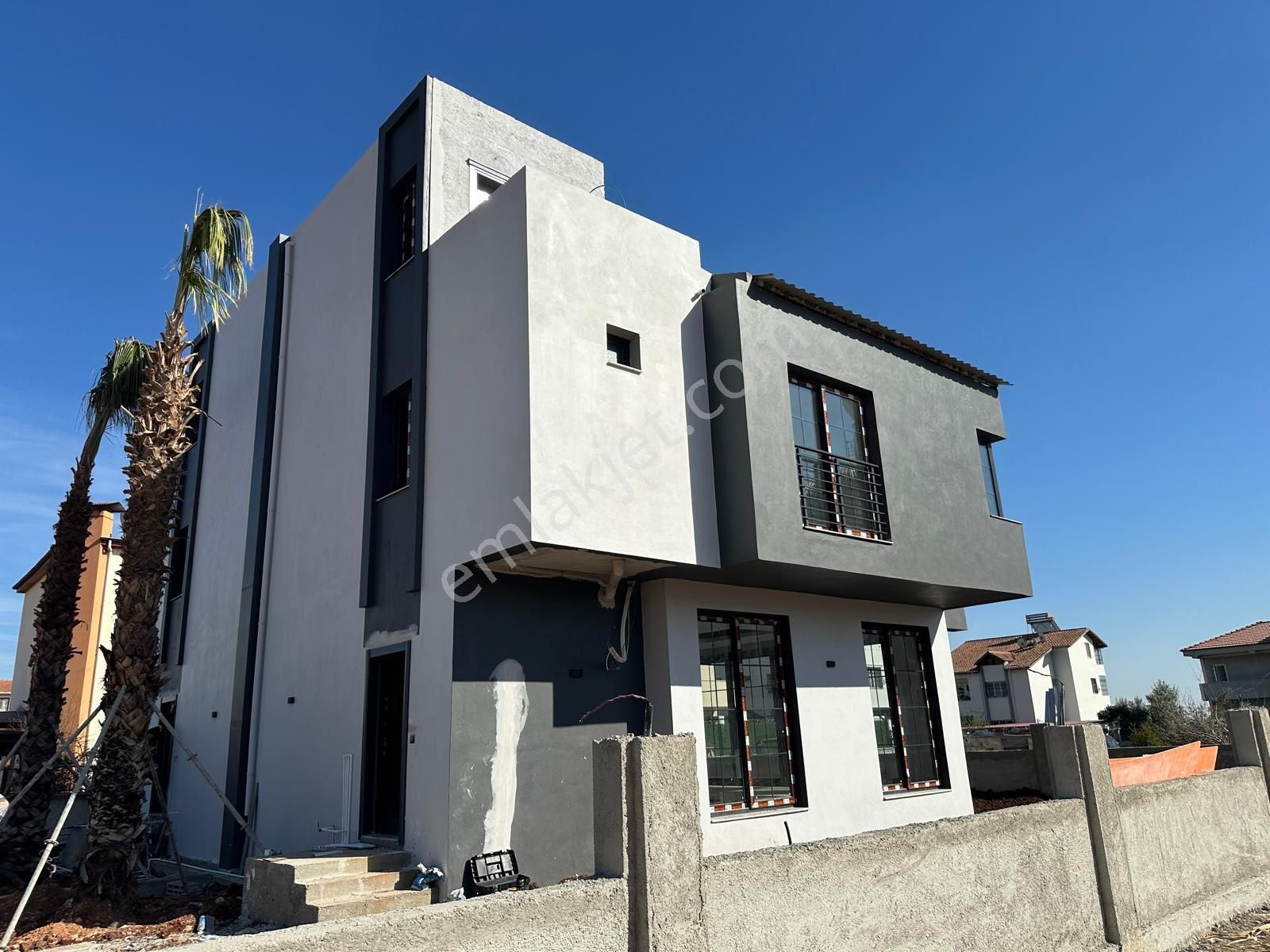 Erdem Emlak’tan Çınarlının Kalbinde Satılık Villa 2 Aya Teslim