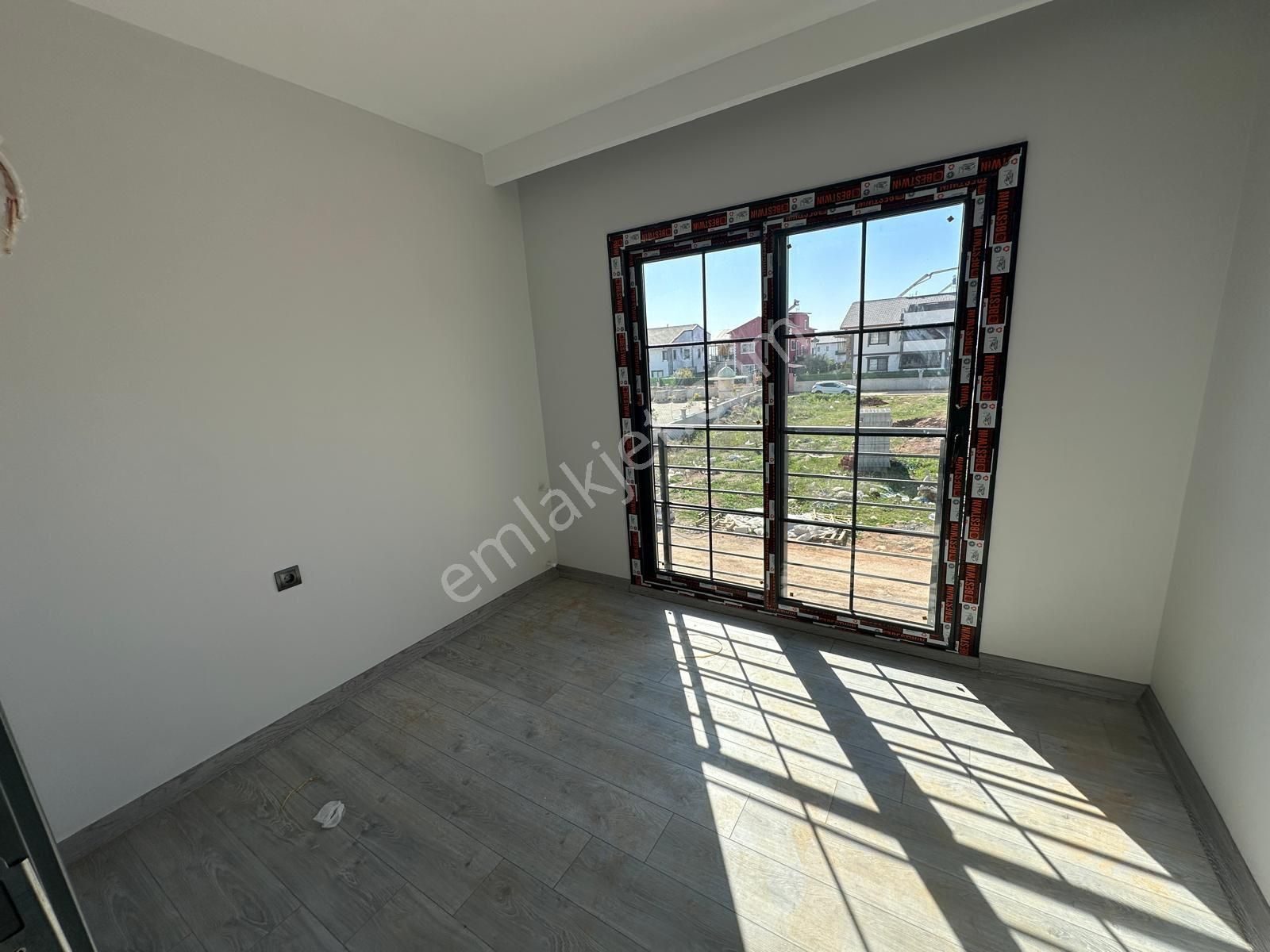 Erdem Emlak’tan Çınarlının Kalbinde Satılık Villa 2 Aya Teslim - Görsel 11