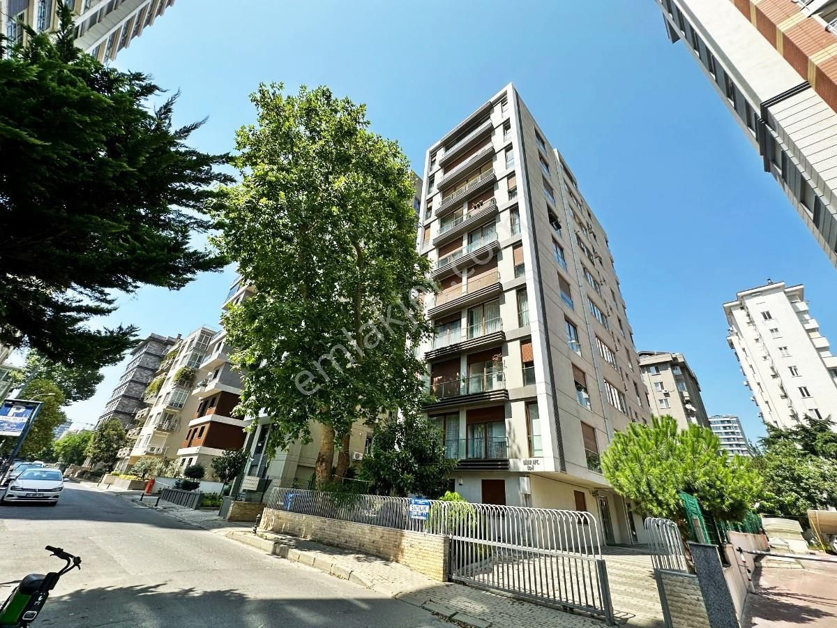Kadıköycaddebostan Sahil Parselinde 3+1 Satılık Daire Troykadan