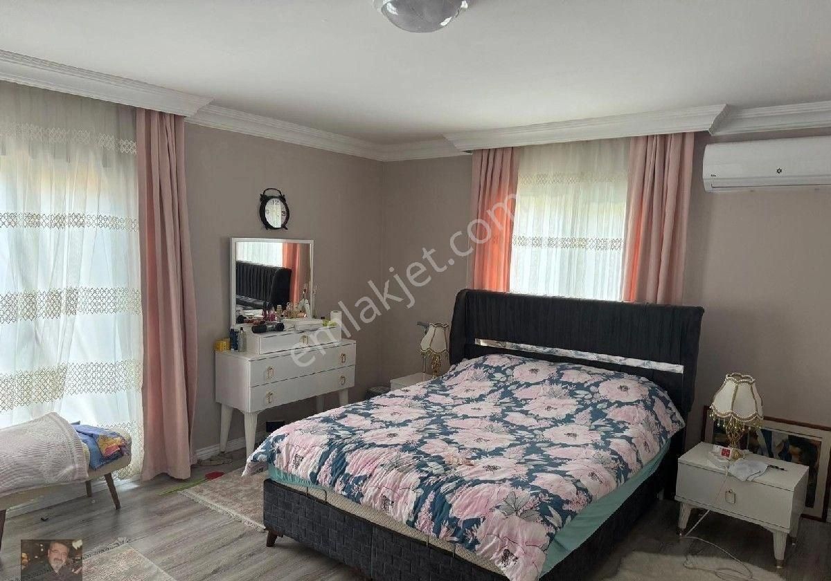 Duacıda Muhteşem Müstakil Villa Havuzlu - Görsel 26