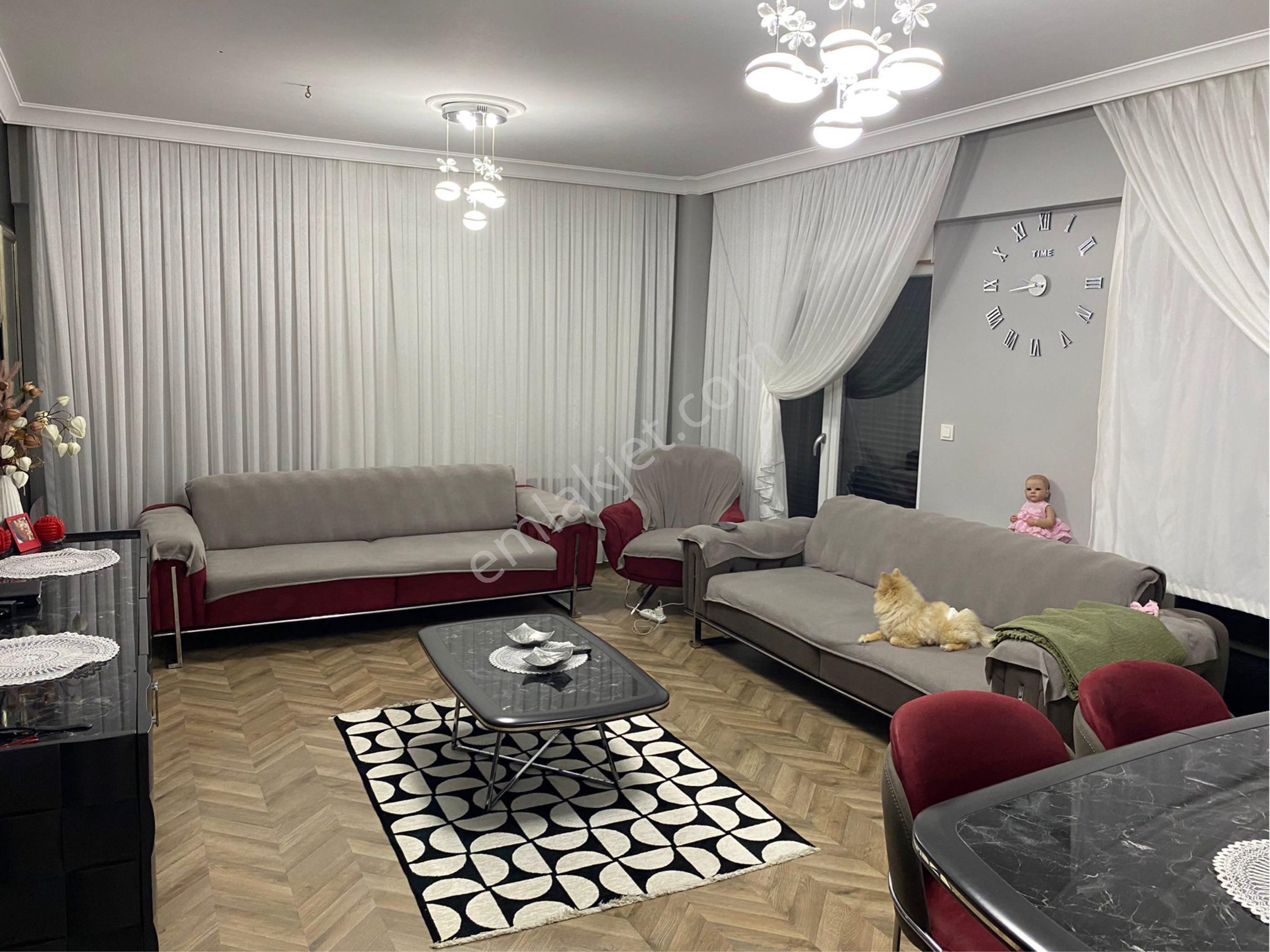 Tuzla İstasyon Mahallesi'nde 7/24 Güvenlikli, Satılık Lüks 3+1 Daire!