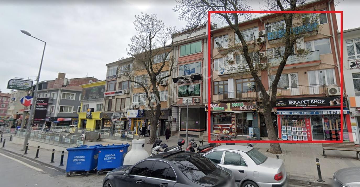 Üsküdar-bağlarbaşı Cadde Üzeri Eşyalı Bahçe Katı.