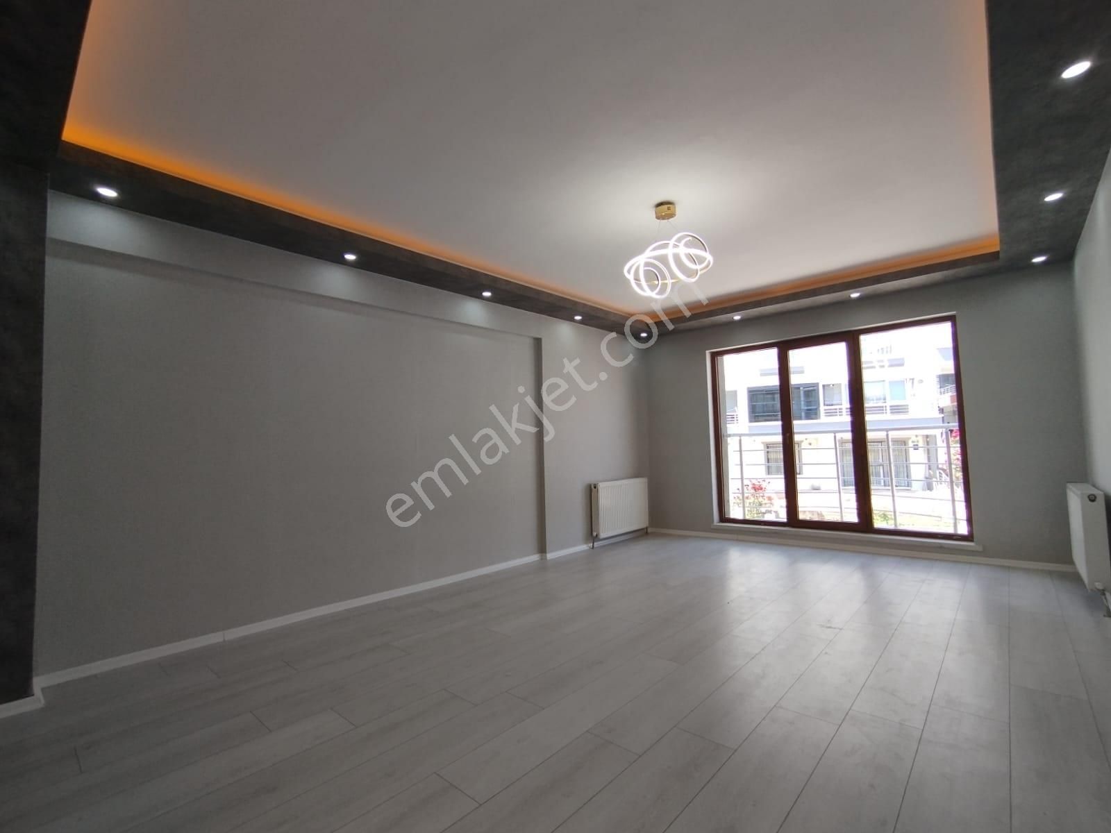 Keçiören Kanuni Mah Cadde Yakını 4.kat 3+1 Full Yapılı Satılık Daire