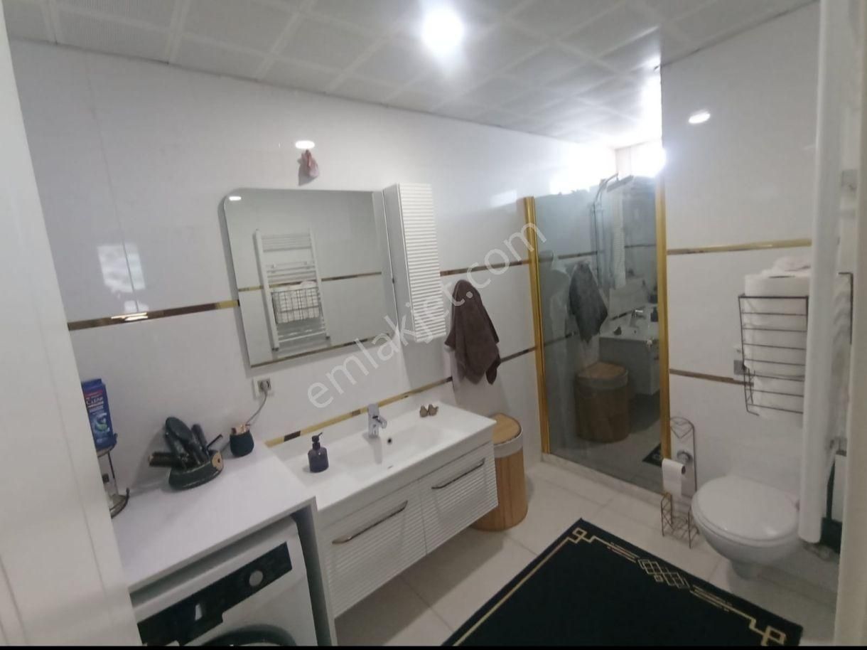 Bağcılar Kamislu Bulvarında 3+1 Bakımlı Satılık Daire