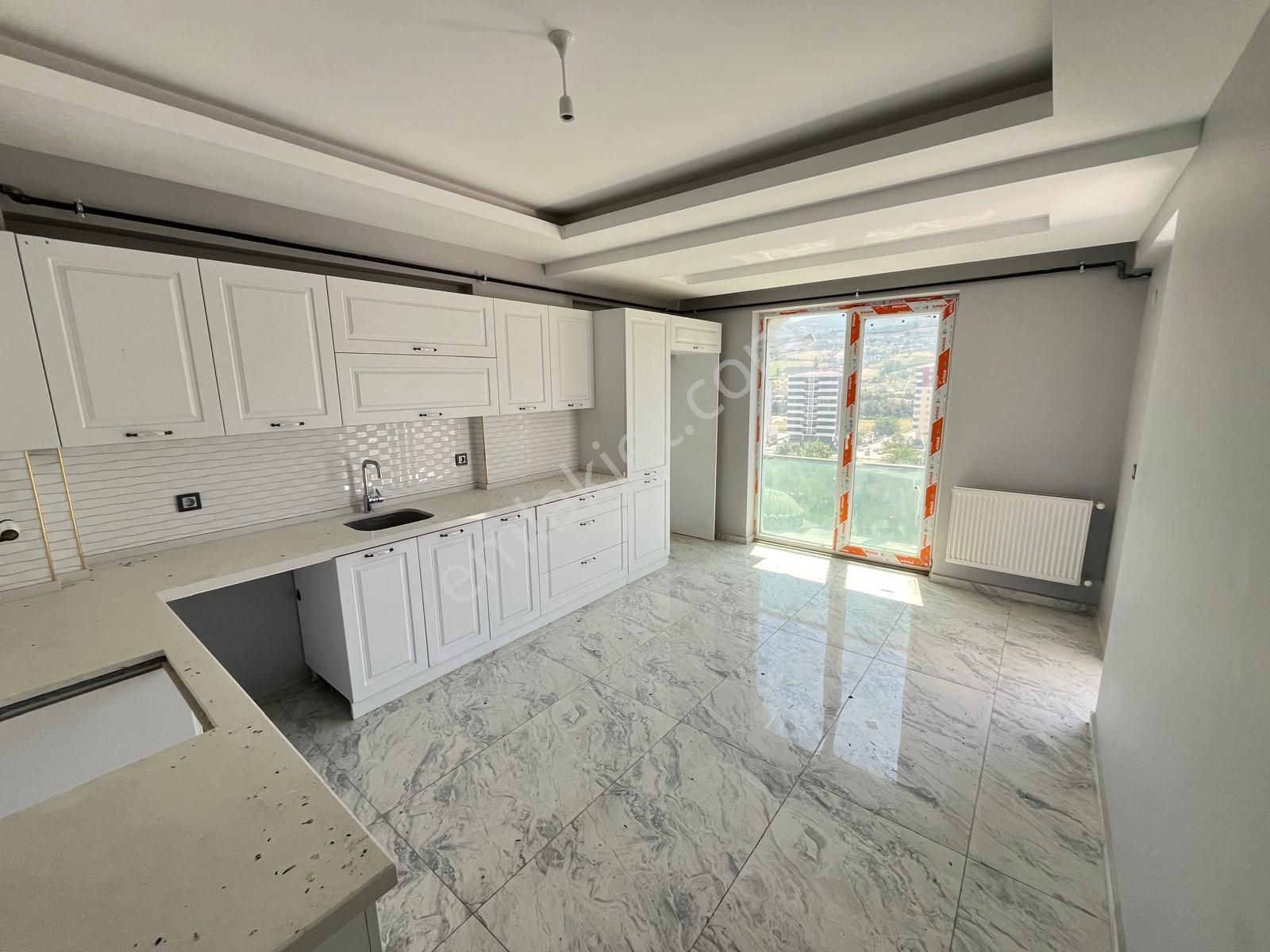 Doğan Emlak Group’tan İlkadım Kışla Mh.3+1 8.kat Site İçi Fırsat Daire