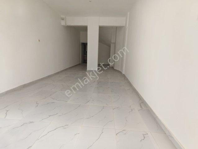 Karabağlar Esenlik Mahallesinde Tadilatlı Satılık Dükkan - Görsel 2