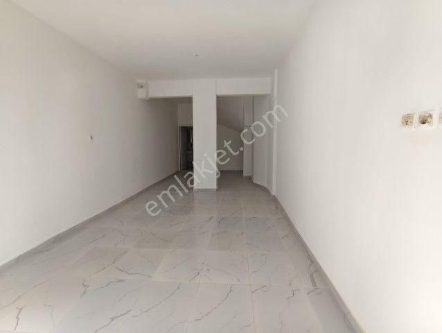 Karabağlar Esenlik Mahallesinde Tadilatlı Satılık Dükkan - Görsel 6