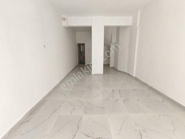 Karabağlar Esenlik Mahallesinde Tadilatlı Satılık Dükkan - Görsel 11